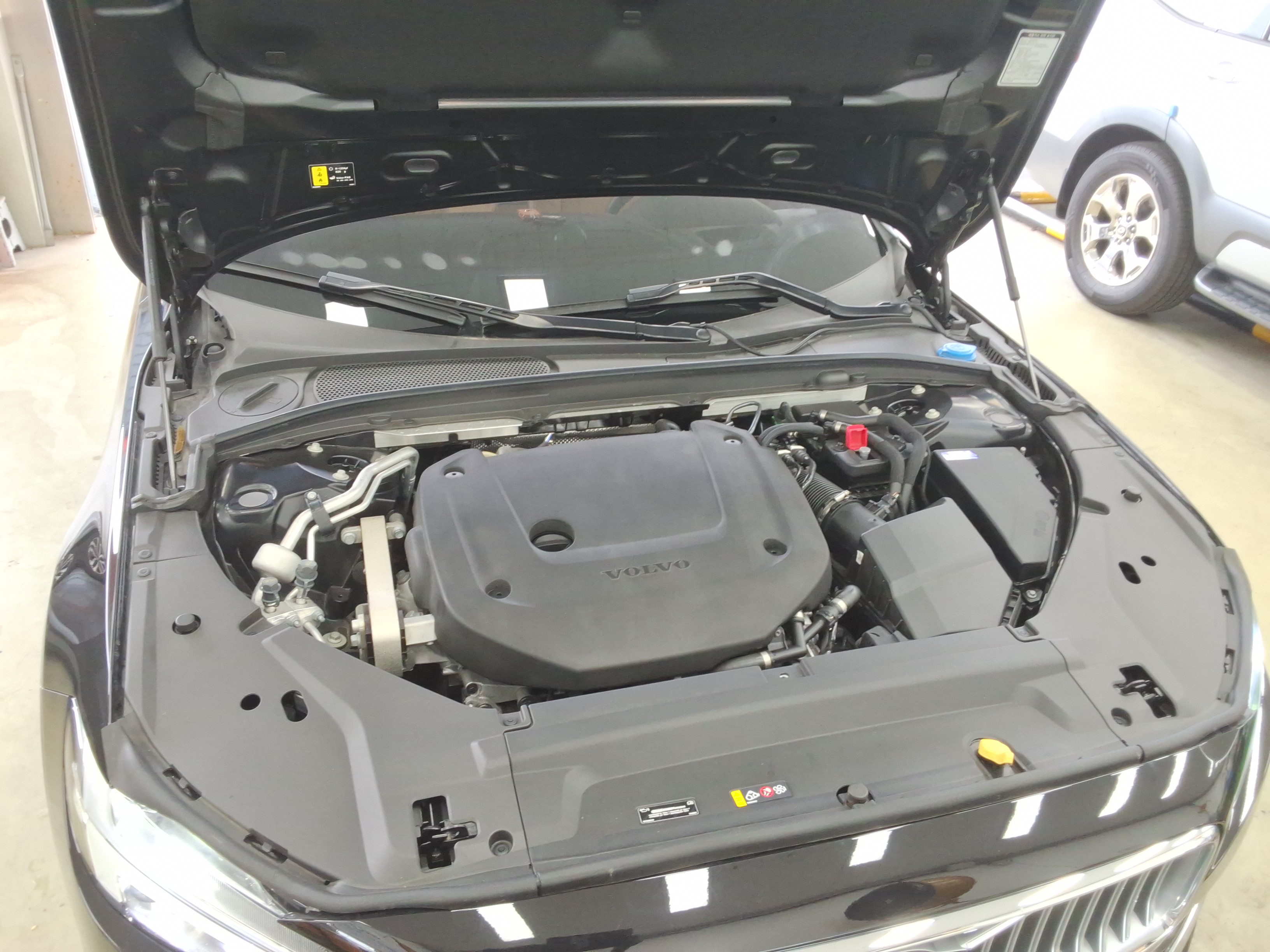 فولفو S90