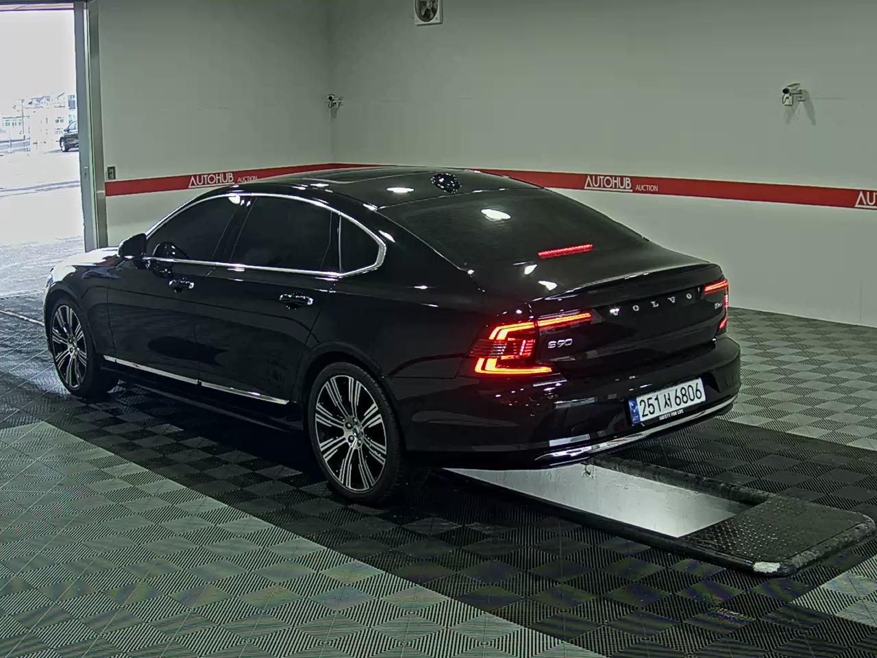 فولفو S90