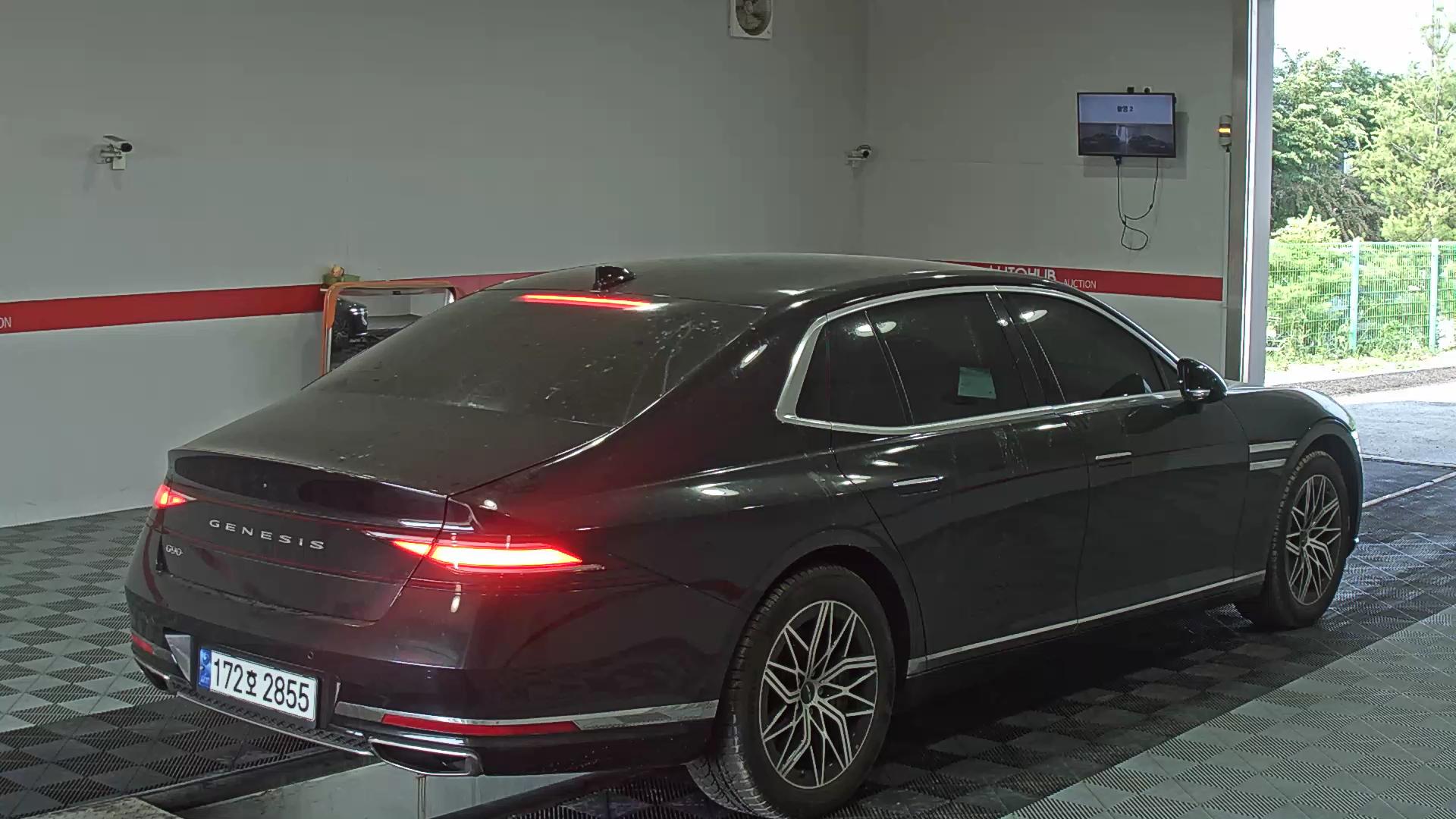 جينسس G90