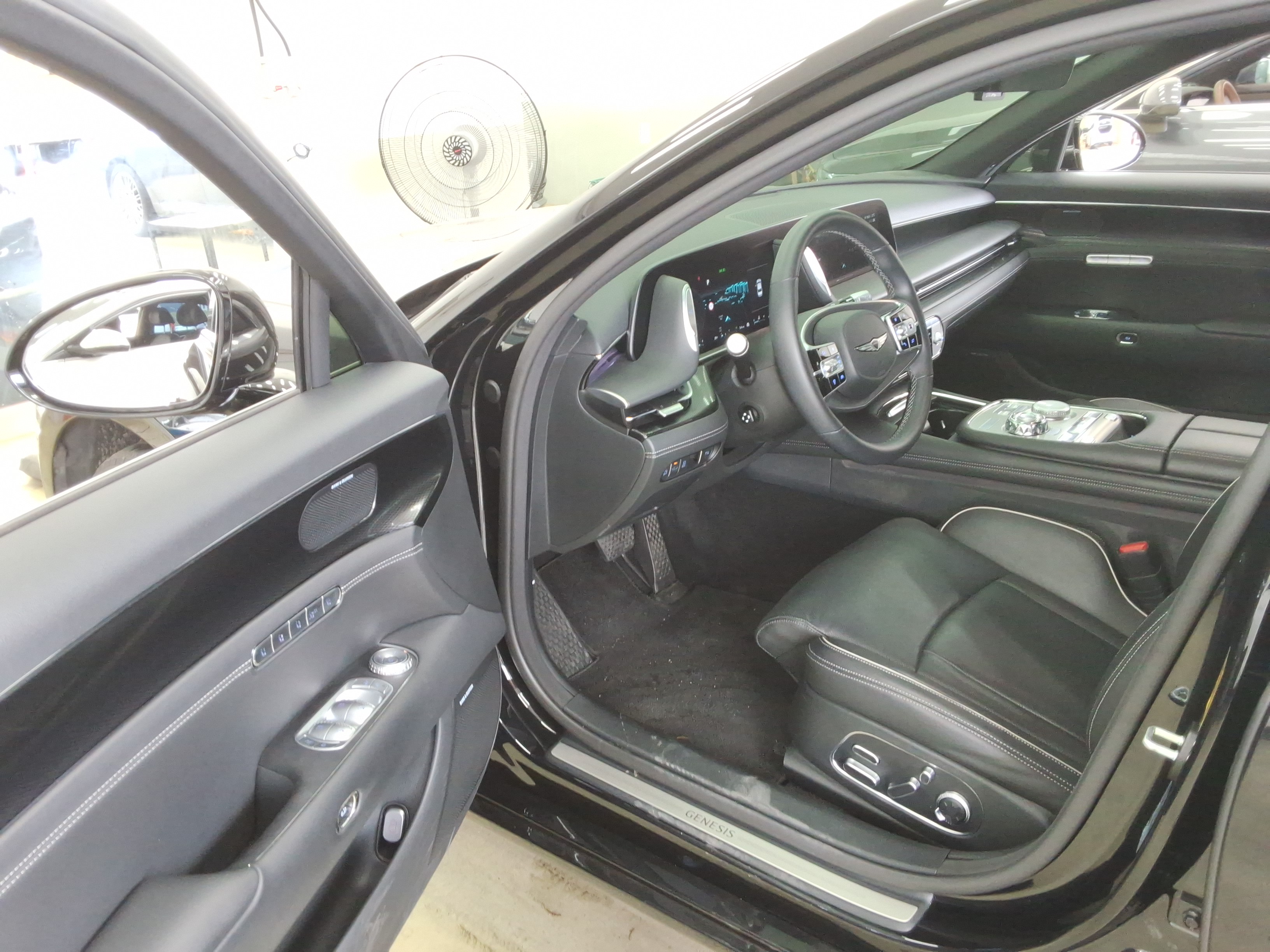 جينسس G90