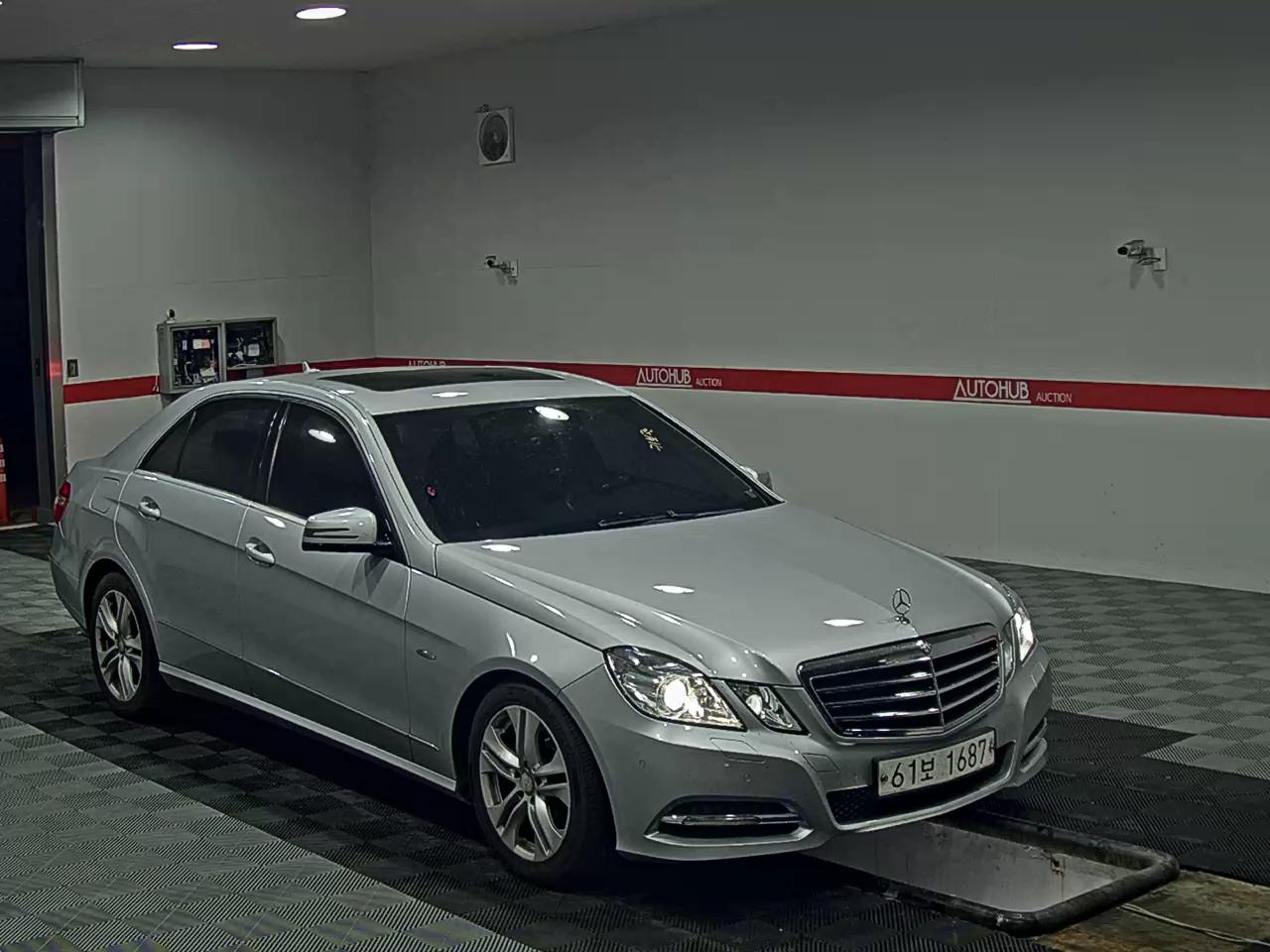 مرسيدس E-CLASS