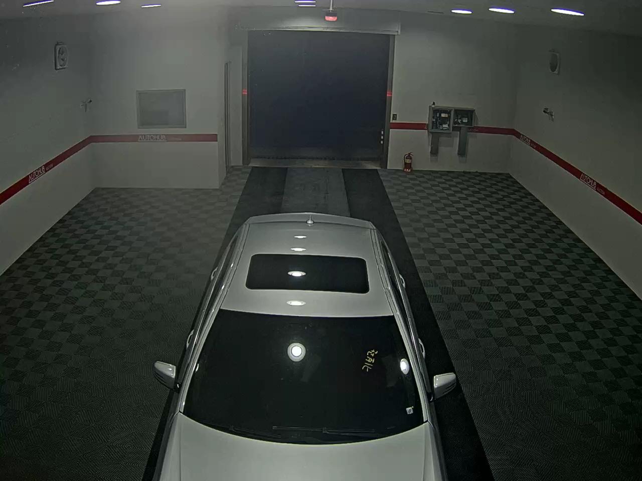 مرسيدس E-CLASS