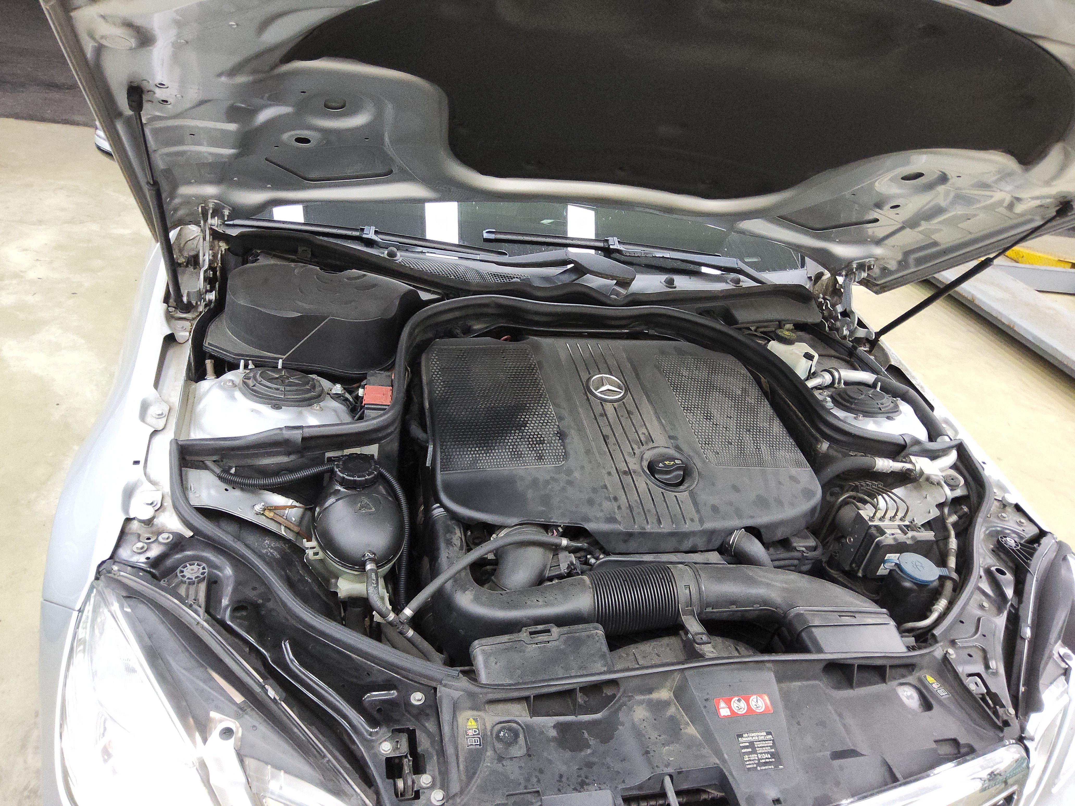 مرسيدس E-CLASS