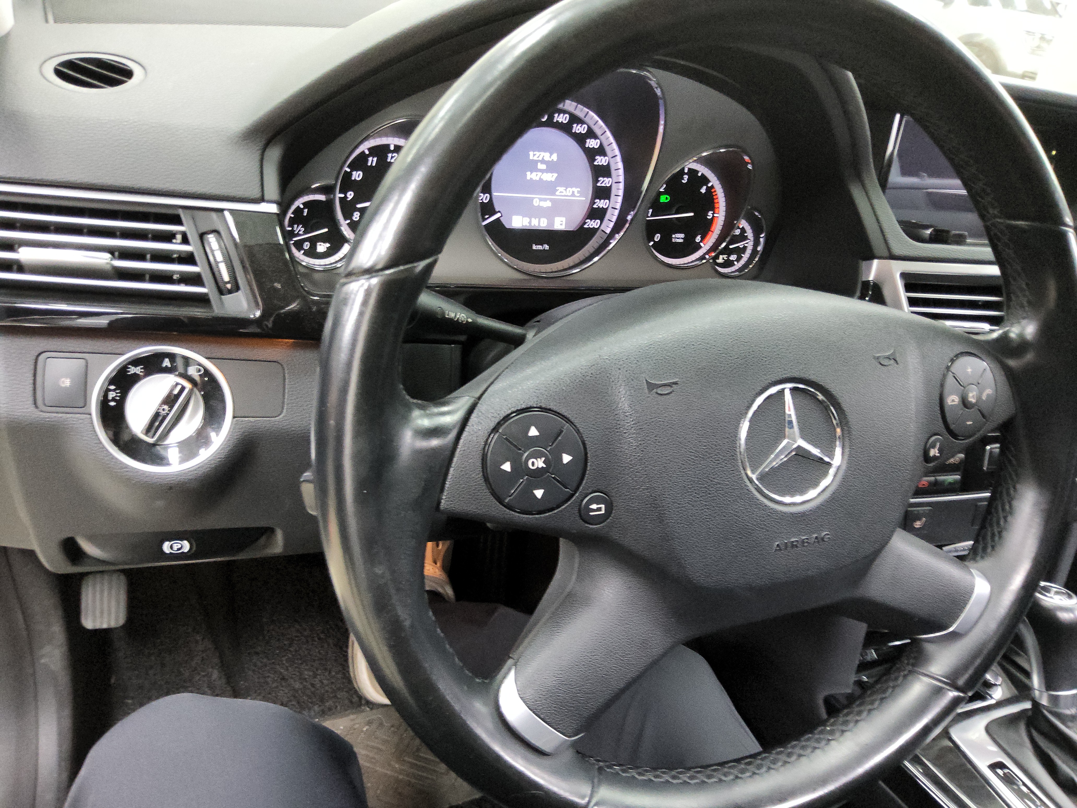 مرسيدس E-CLASS