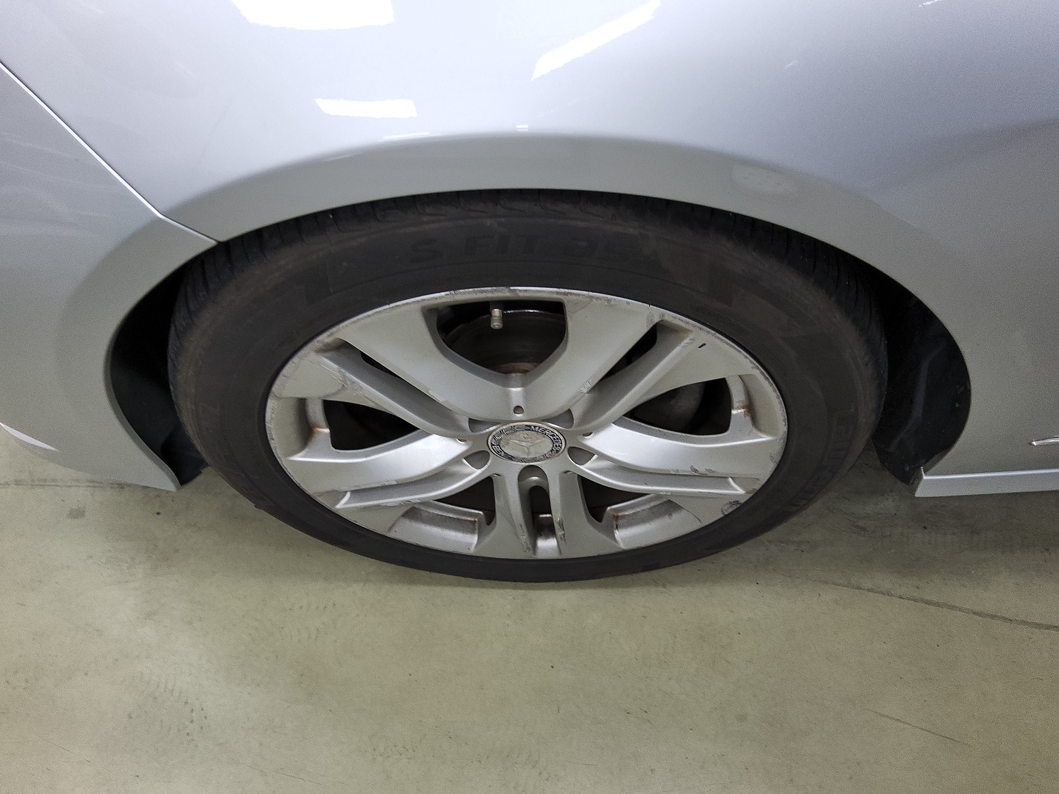 مرسيدس E-CLASS