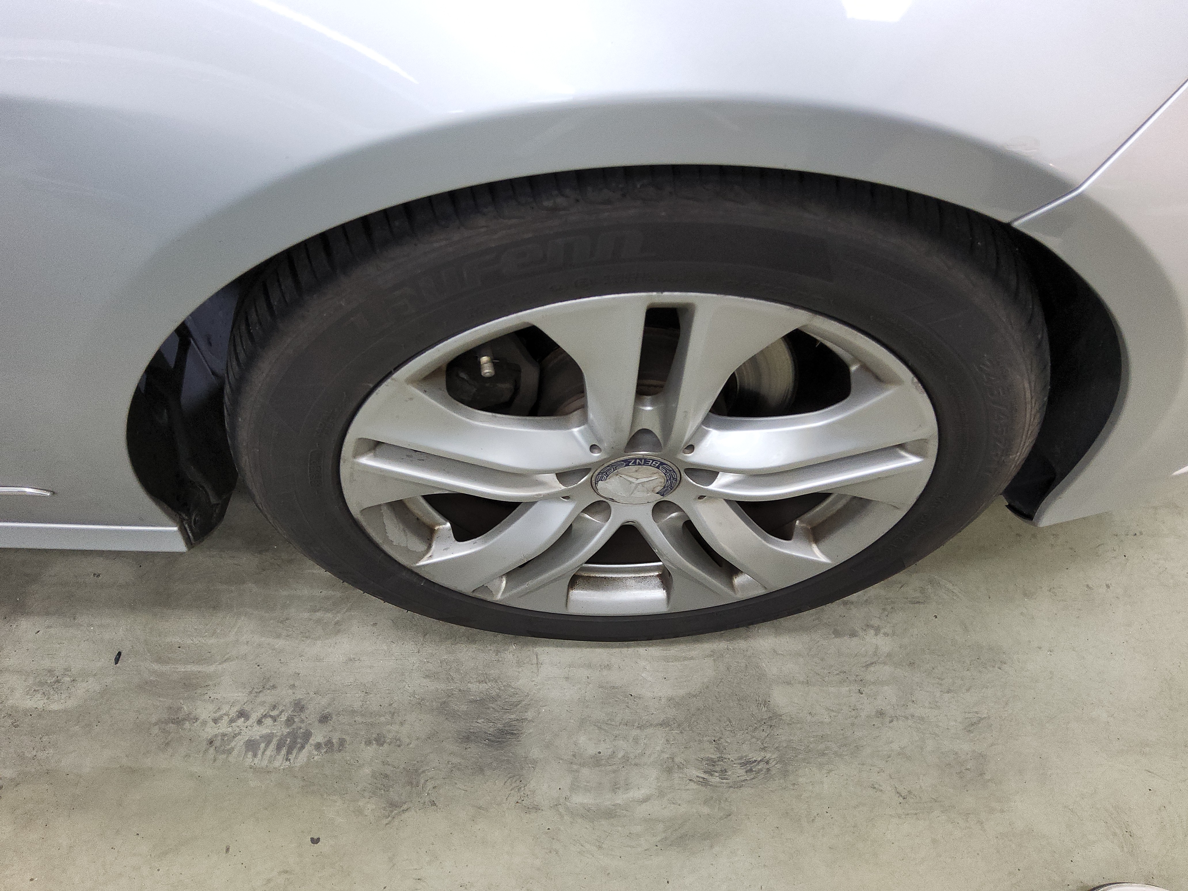 مرسيدس E-CLASS