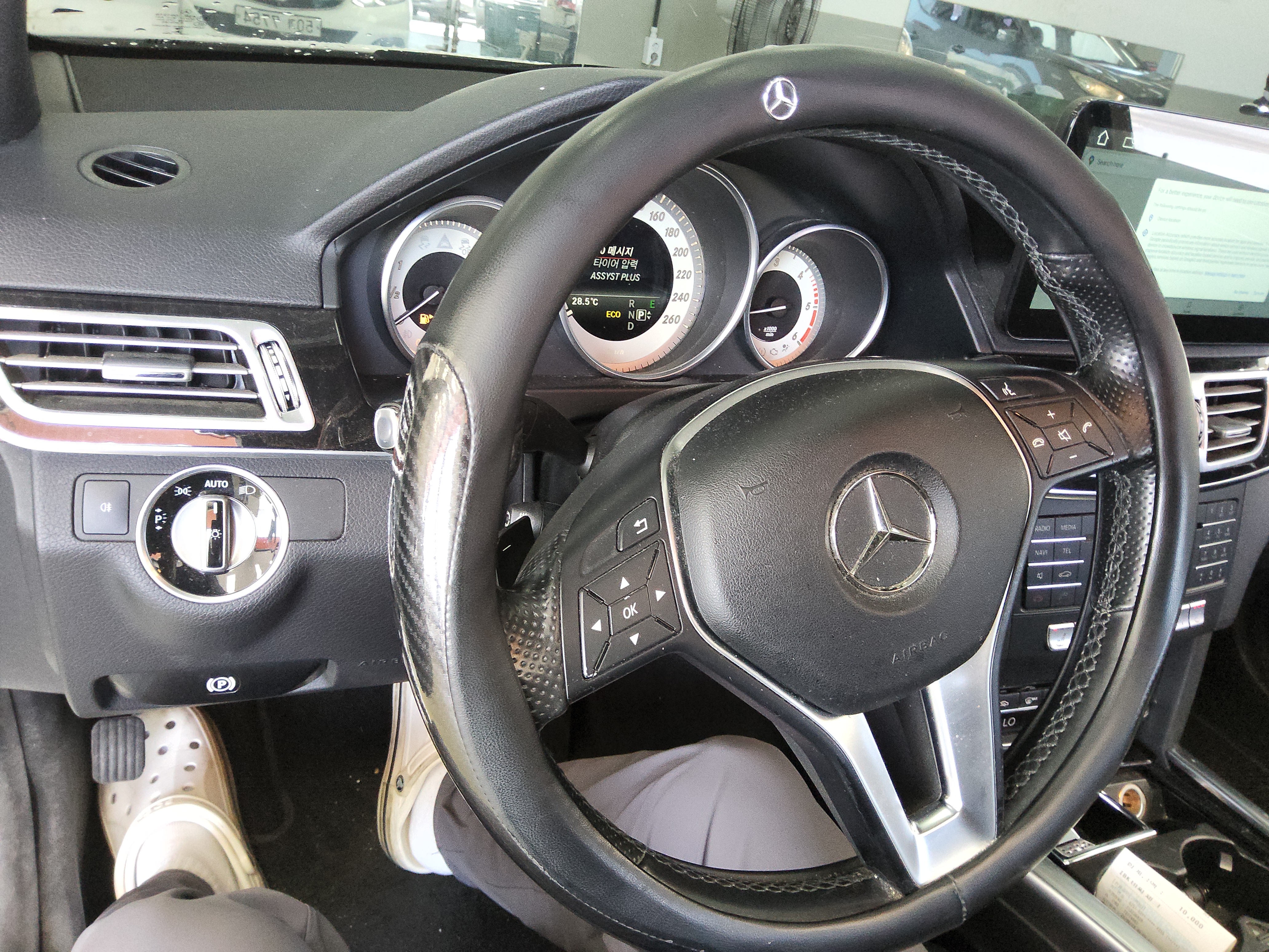 مرسيدس E-CLASS