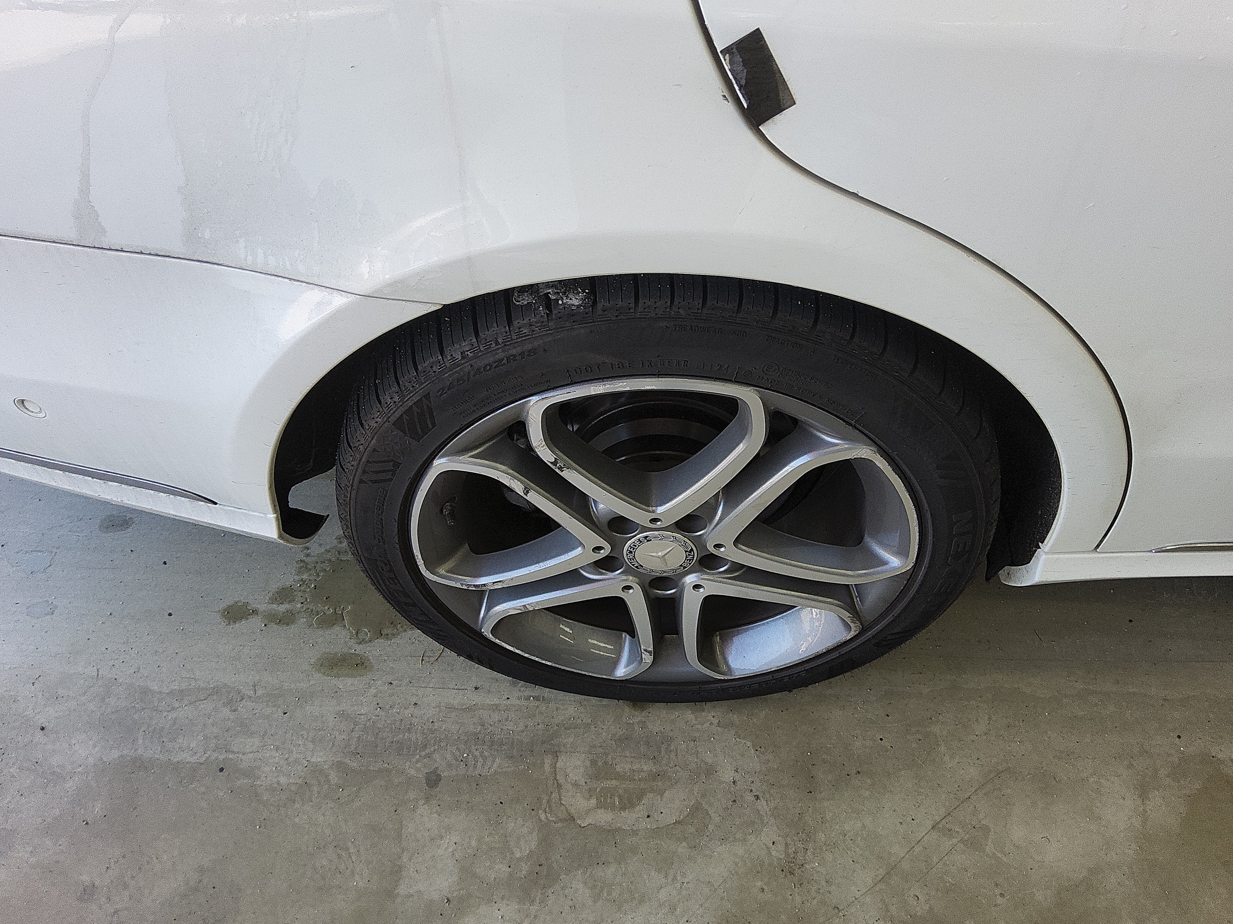 مرسيدس E-CLASS