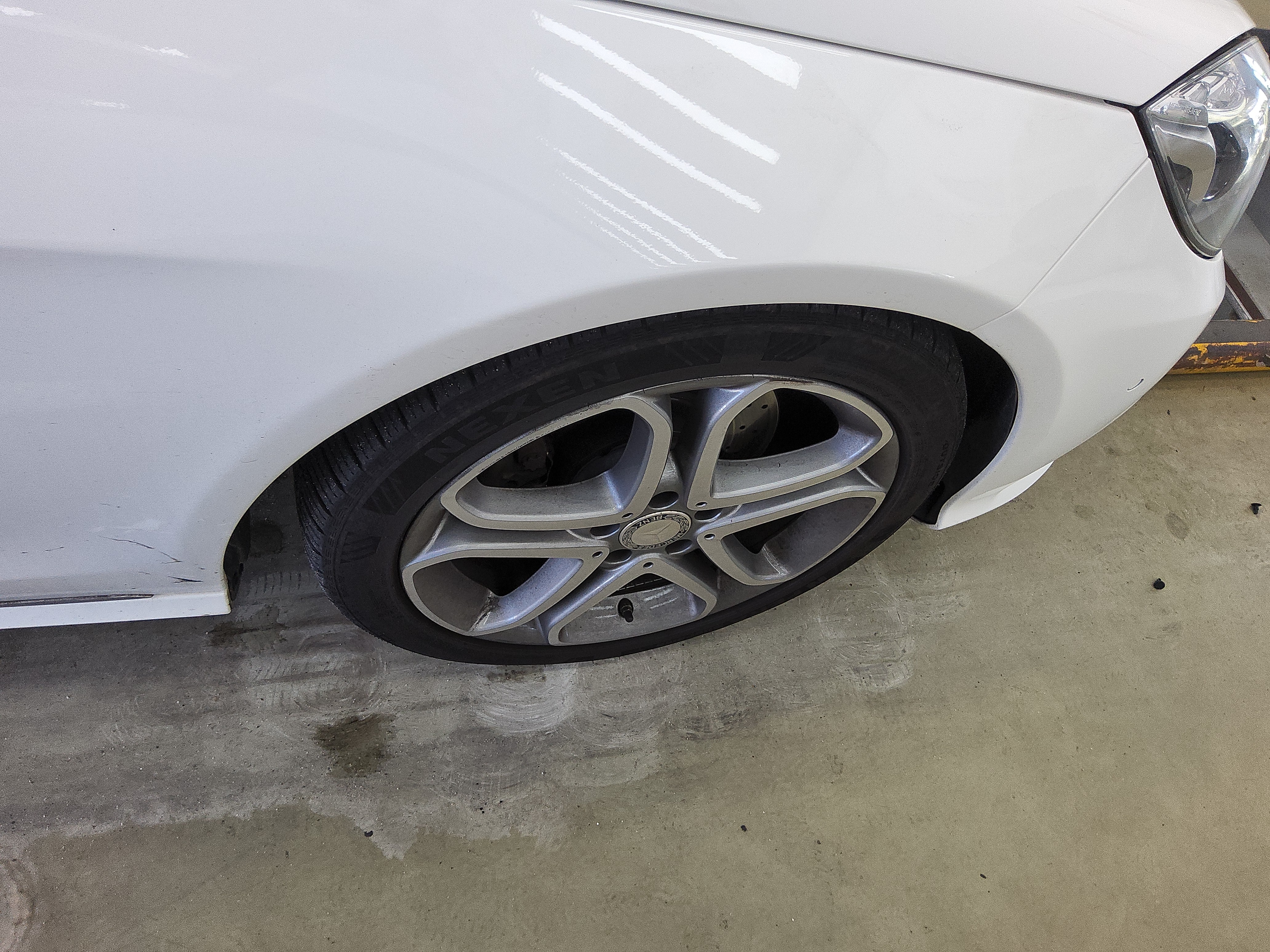 مرسيدس E-CLASS
