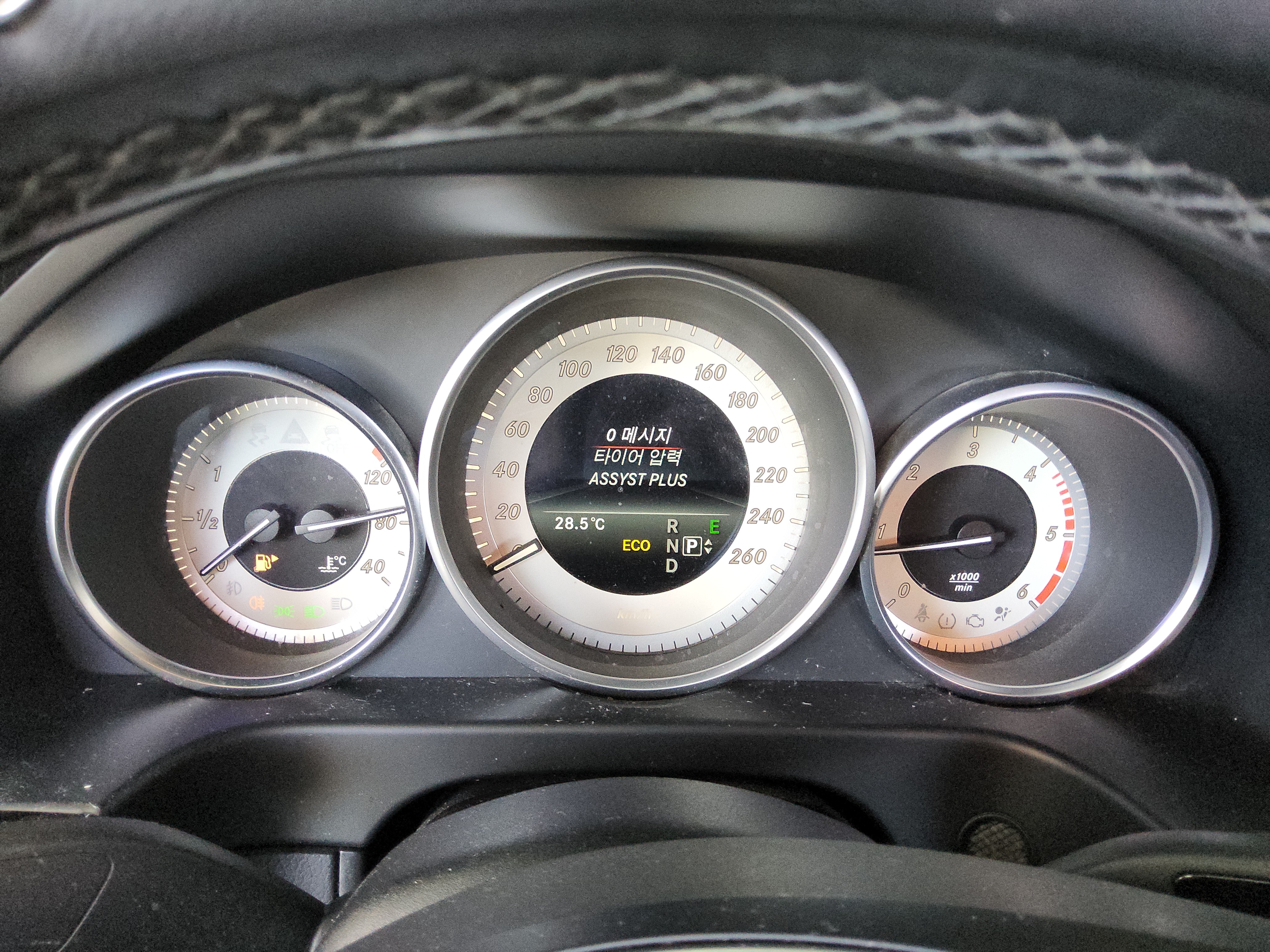 مرسيدس E-CLASS