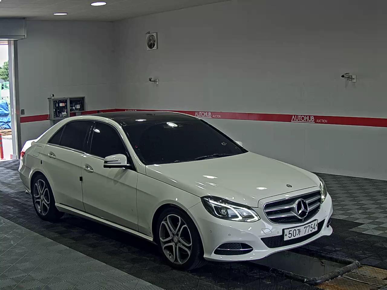 مرسيدس E-CLASS