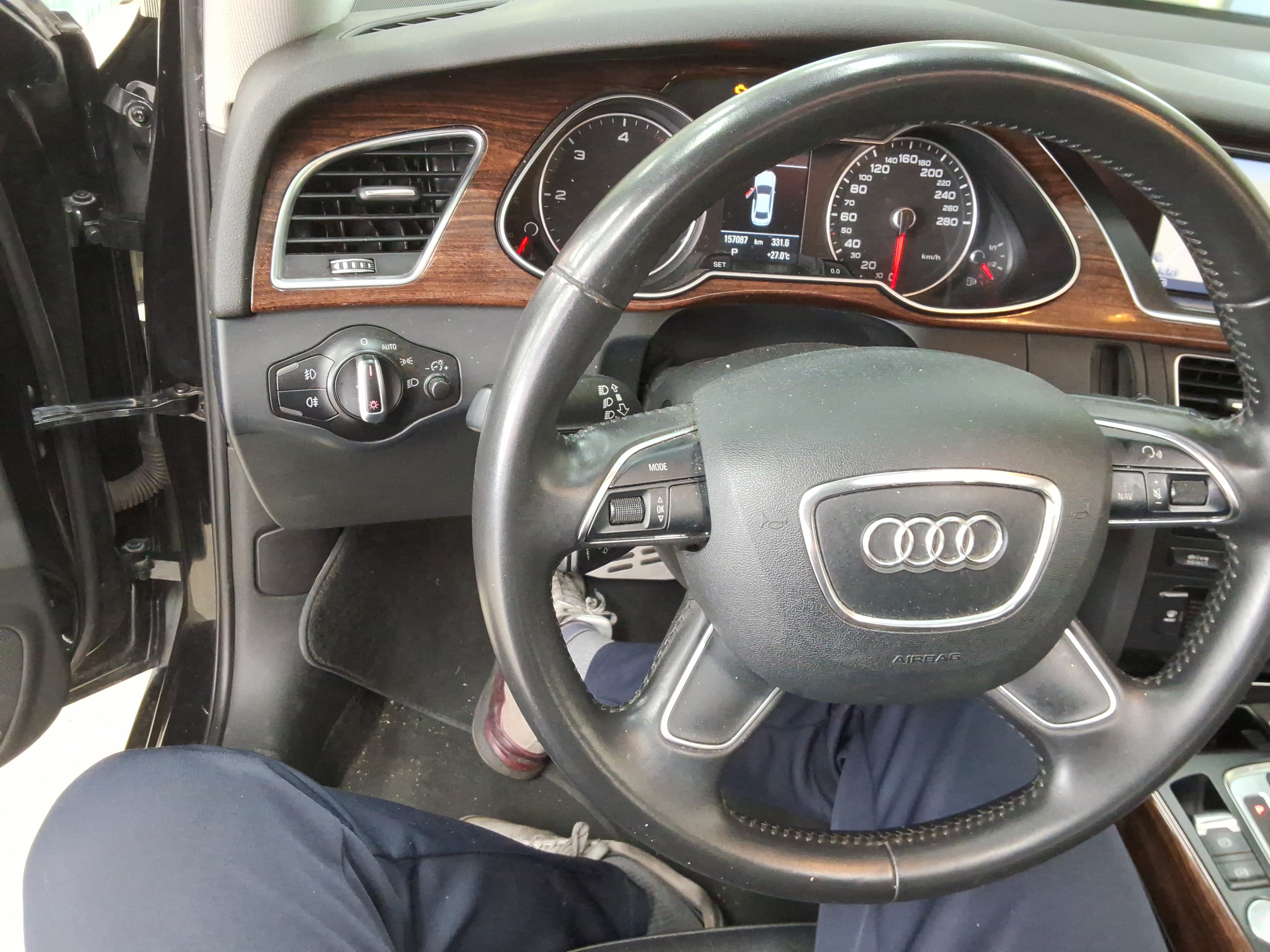 أودي A4