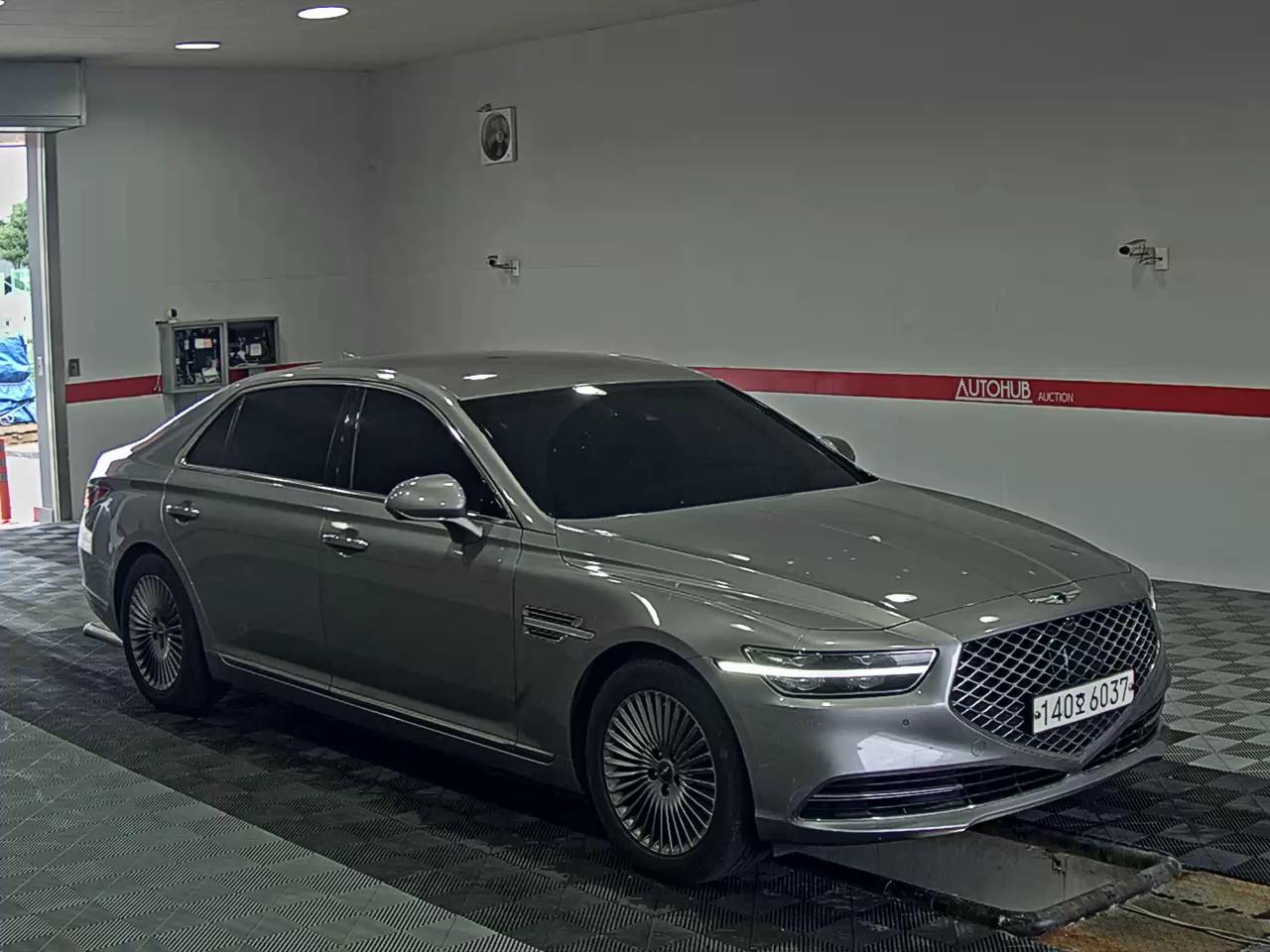 جينسس G90