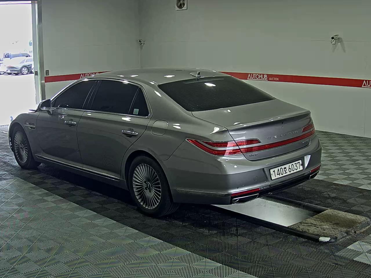 جينسس G90