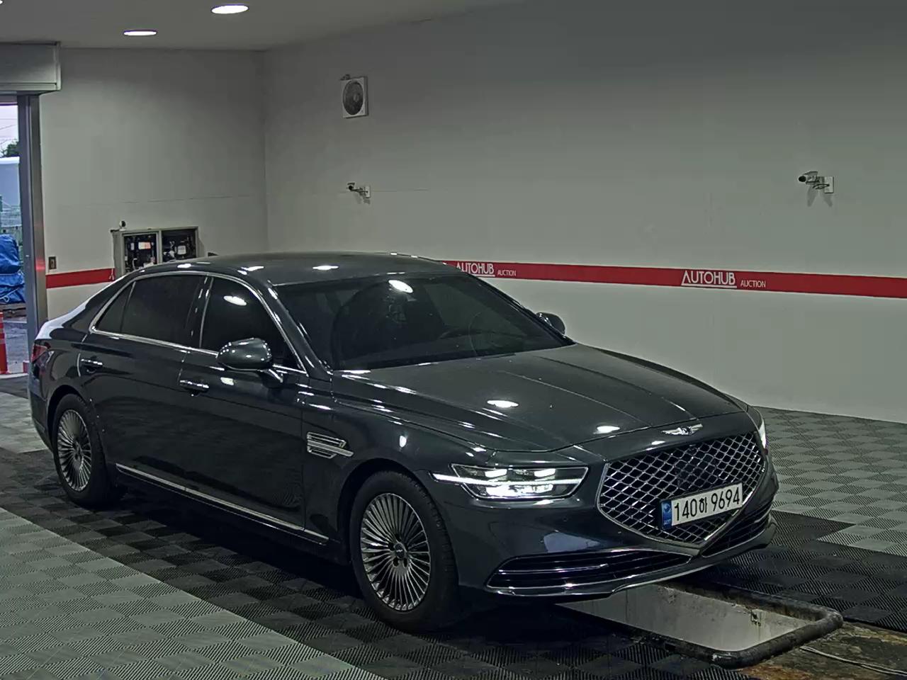 جينسس G90