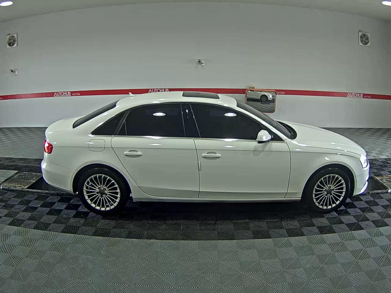 أودي A4