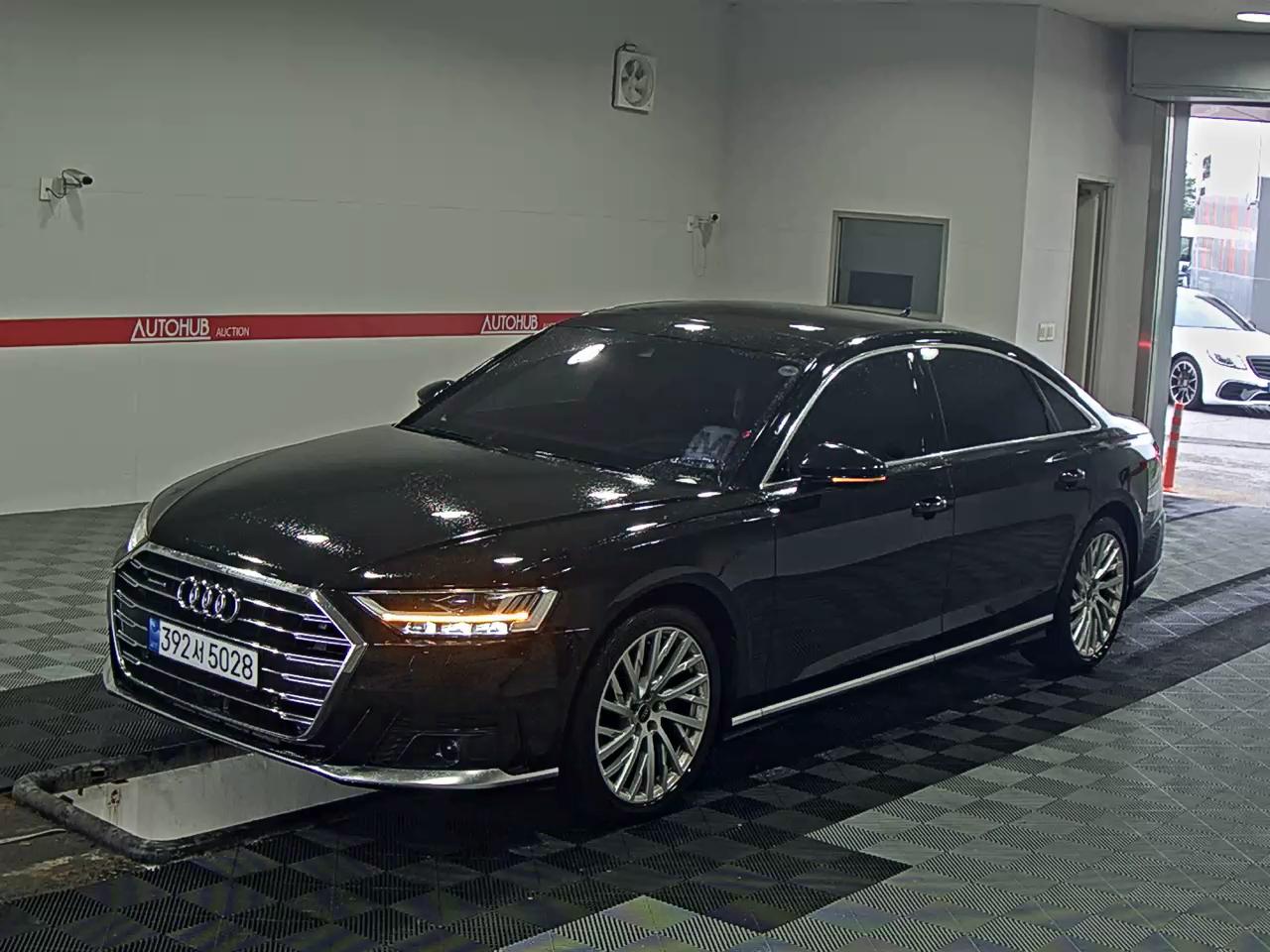 أودي - A8 (2021)