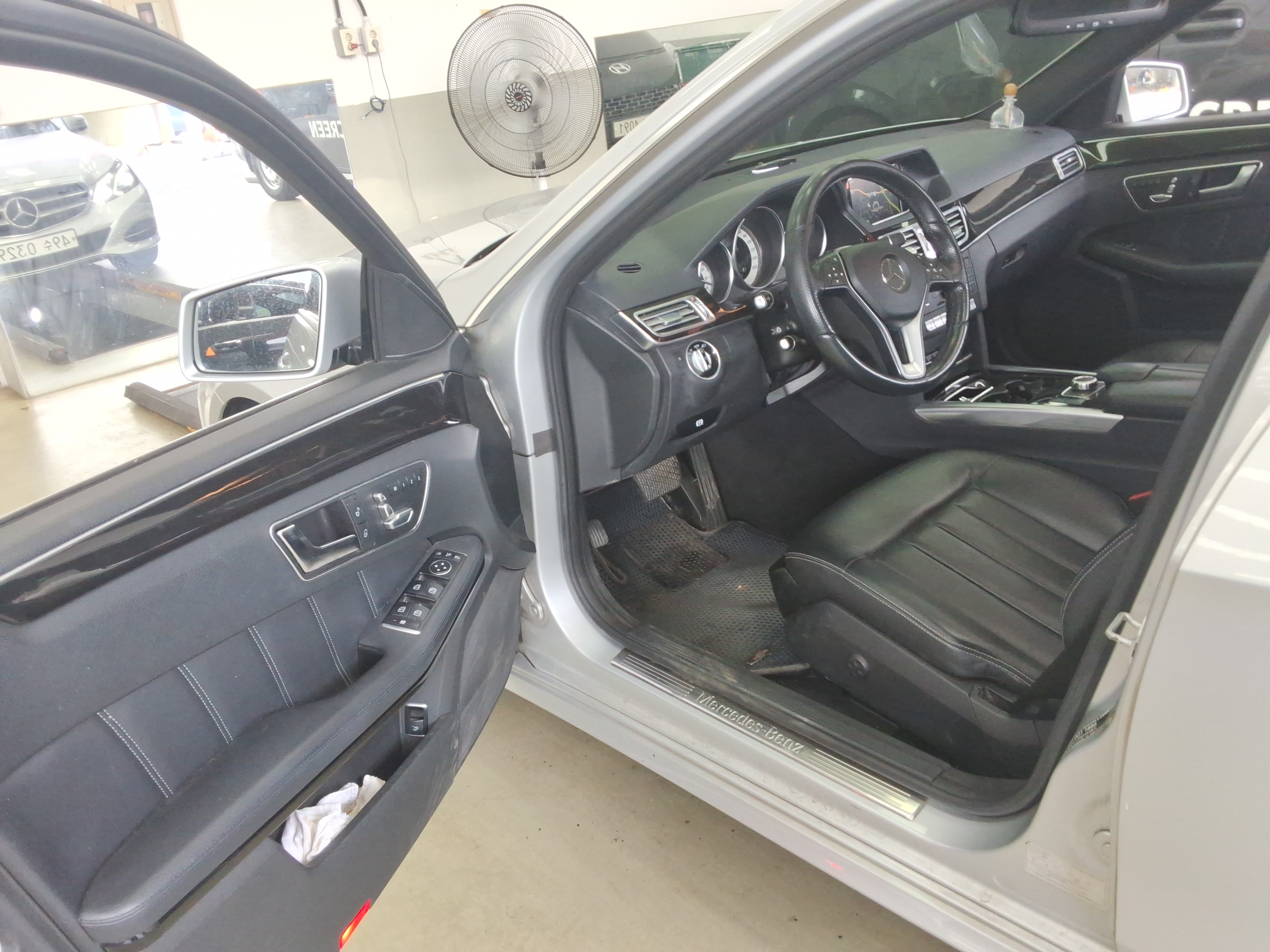 مرسيدس E-CLASS