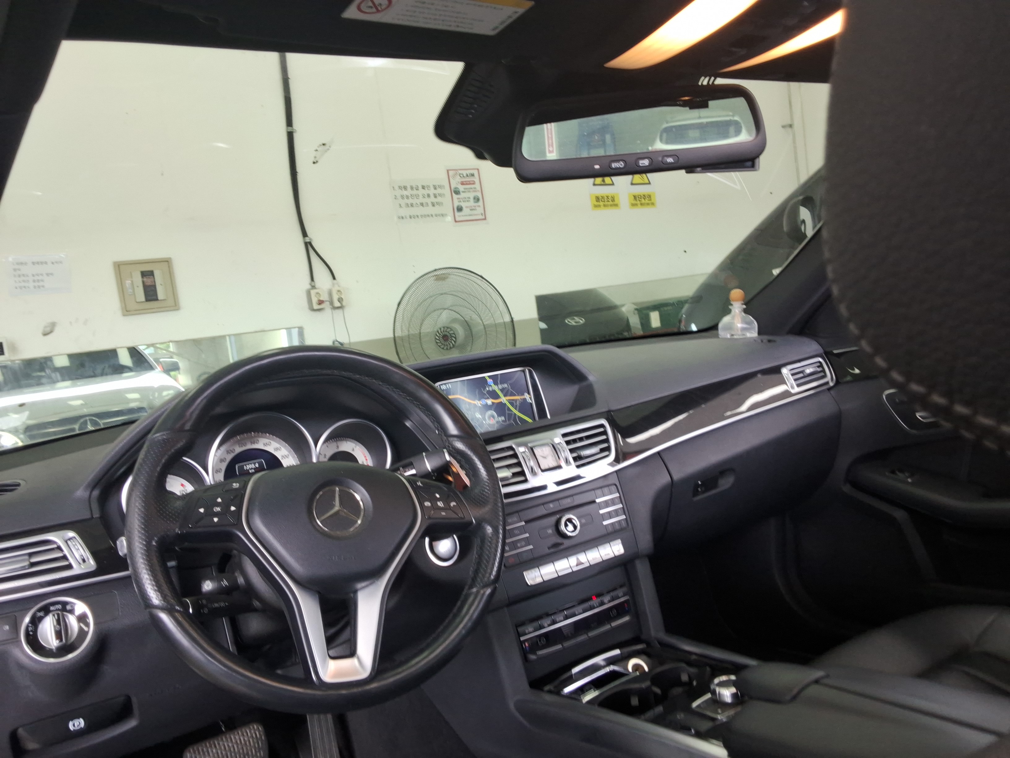 مرسيدس E-CLASS