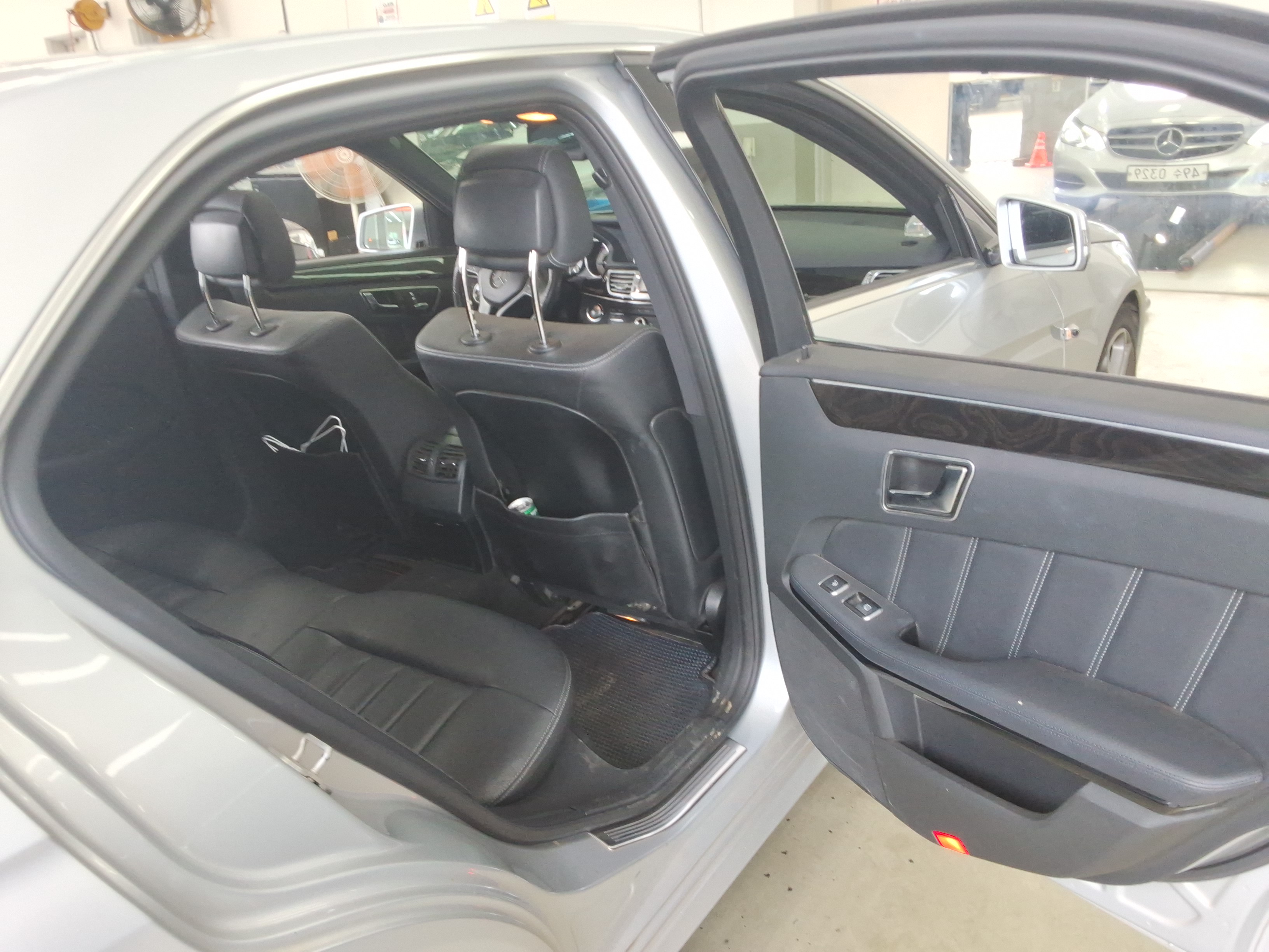 مرسيدس E-CLASS