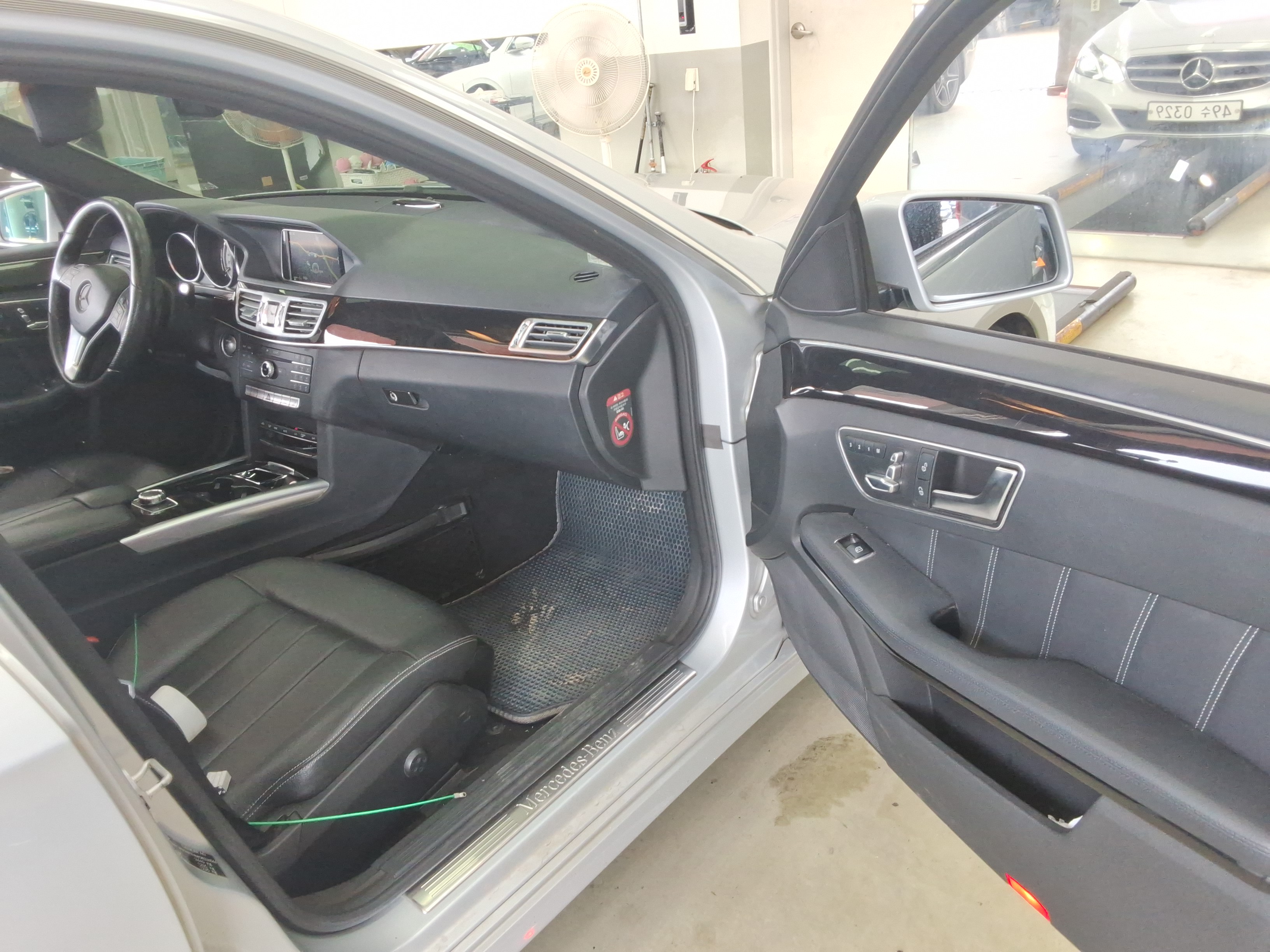 مرسيدس E-CLASS