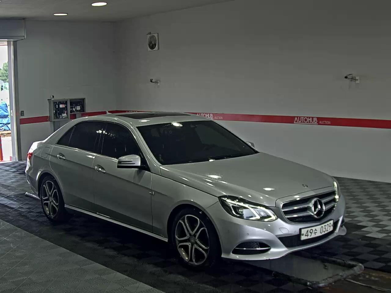 مرسيدس E-CLASS