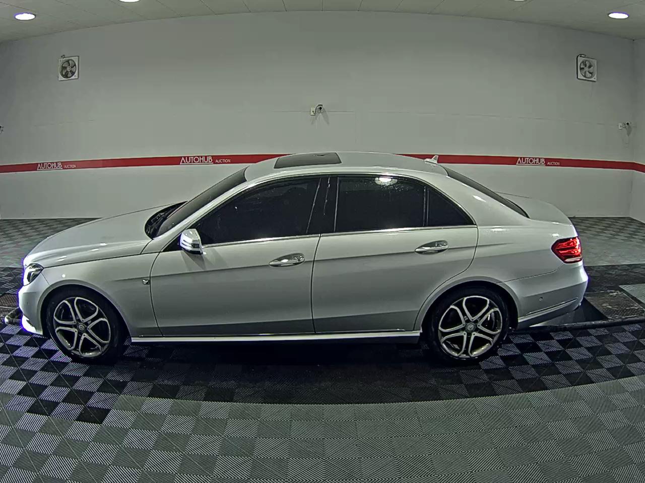 مرسيدس E-CLASS