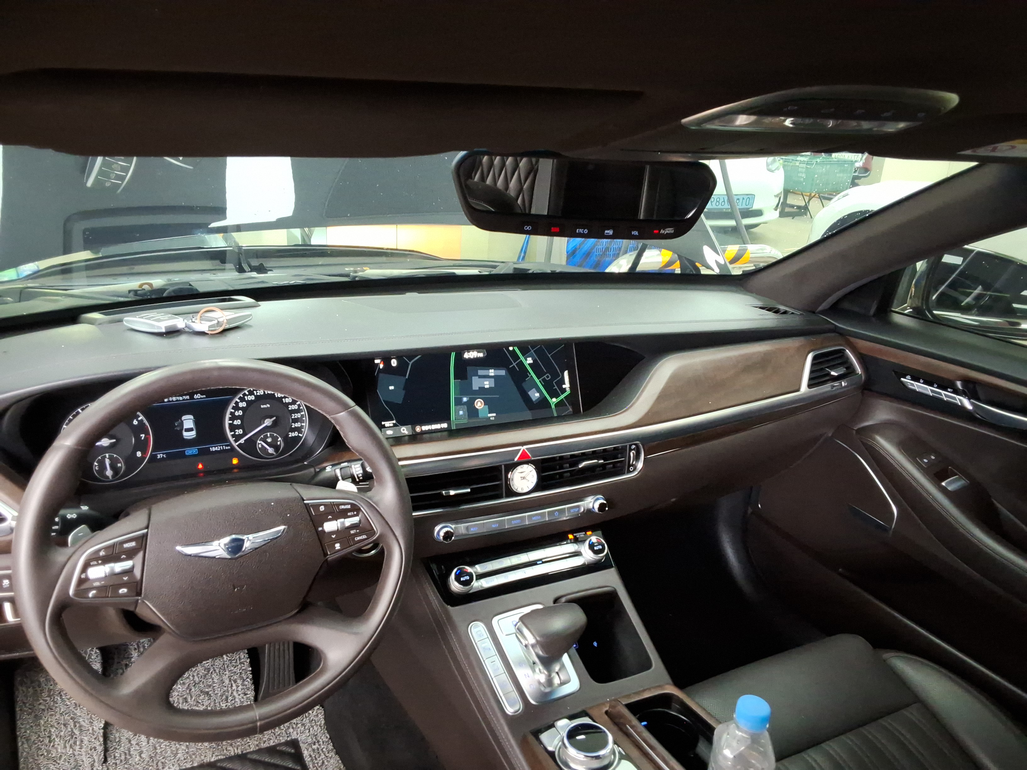 جينسس G90