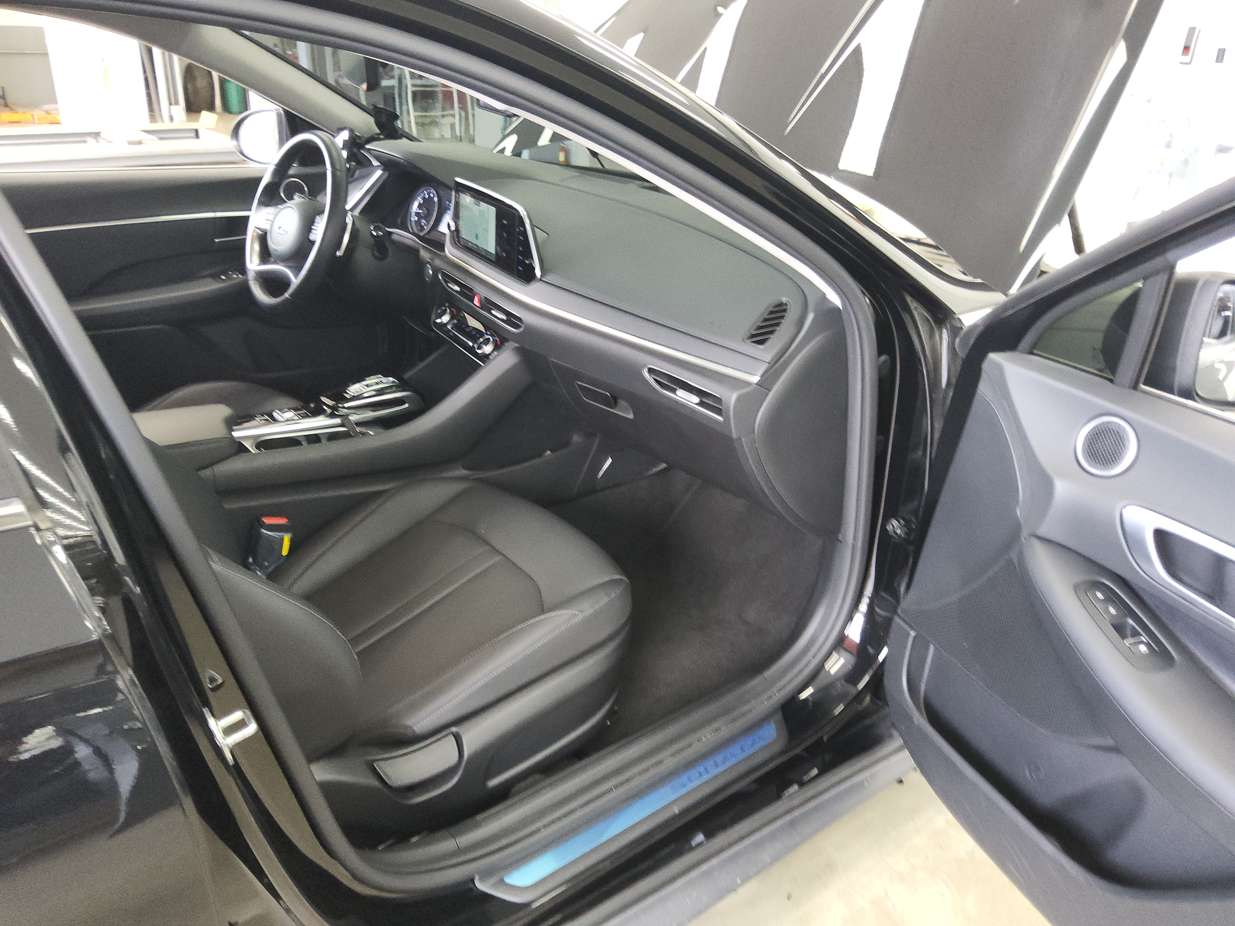 صورة إضافية