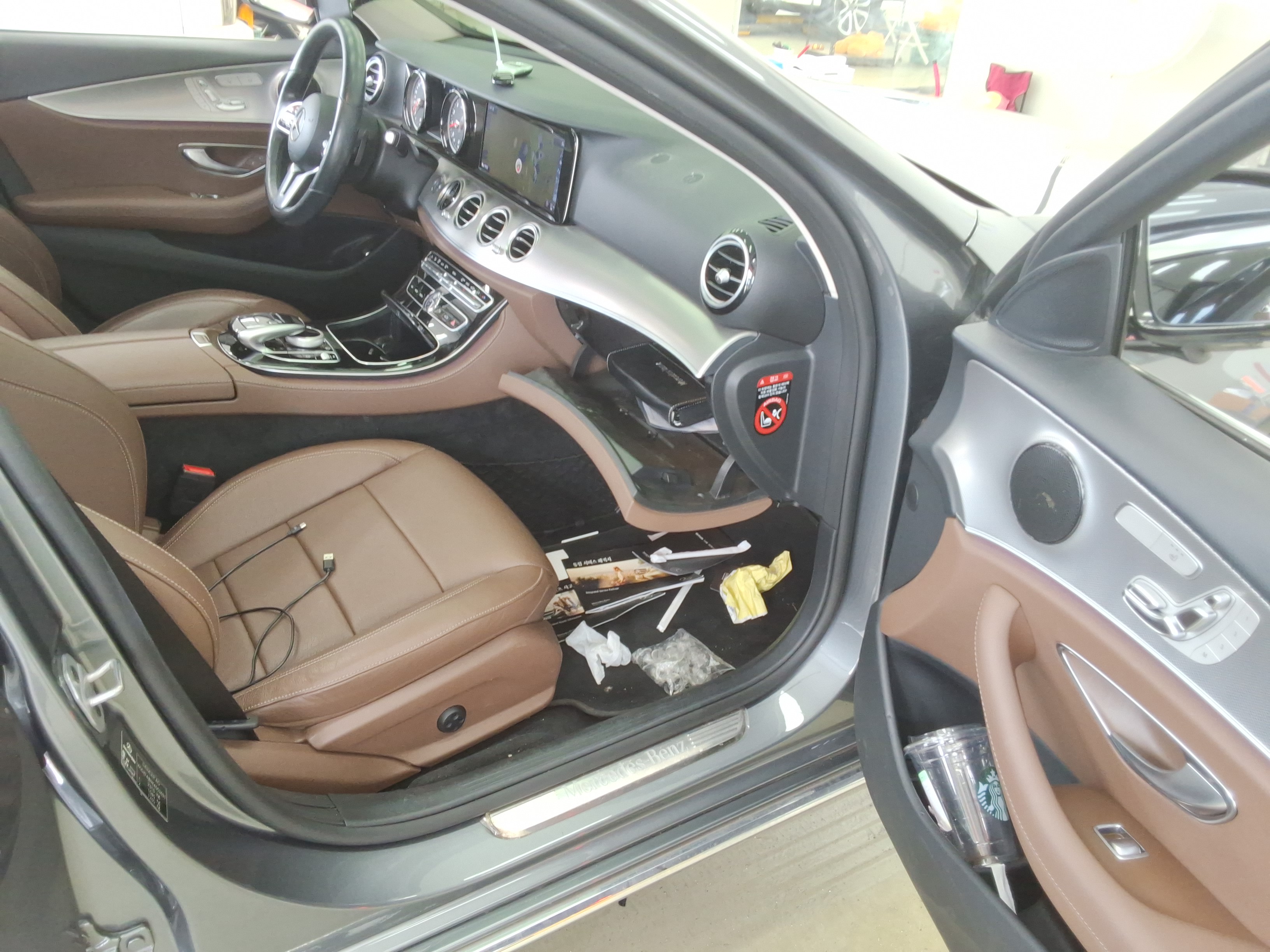 مرسيدس E-CLASS