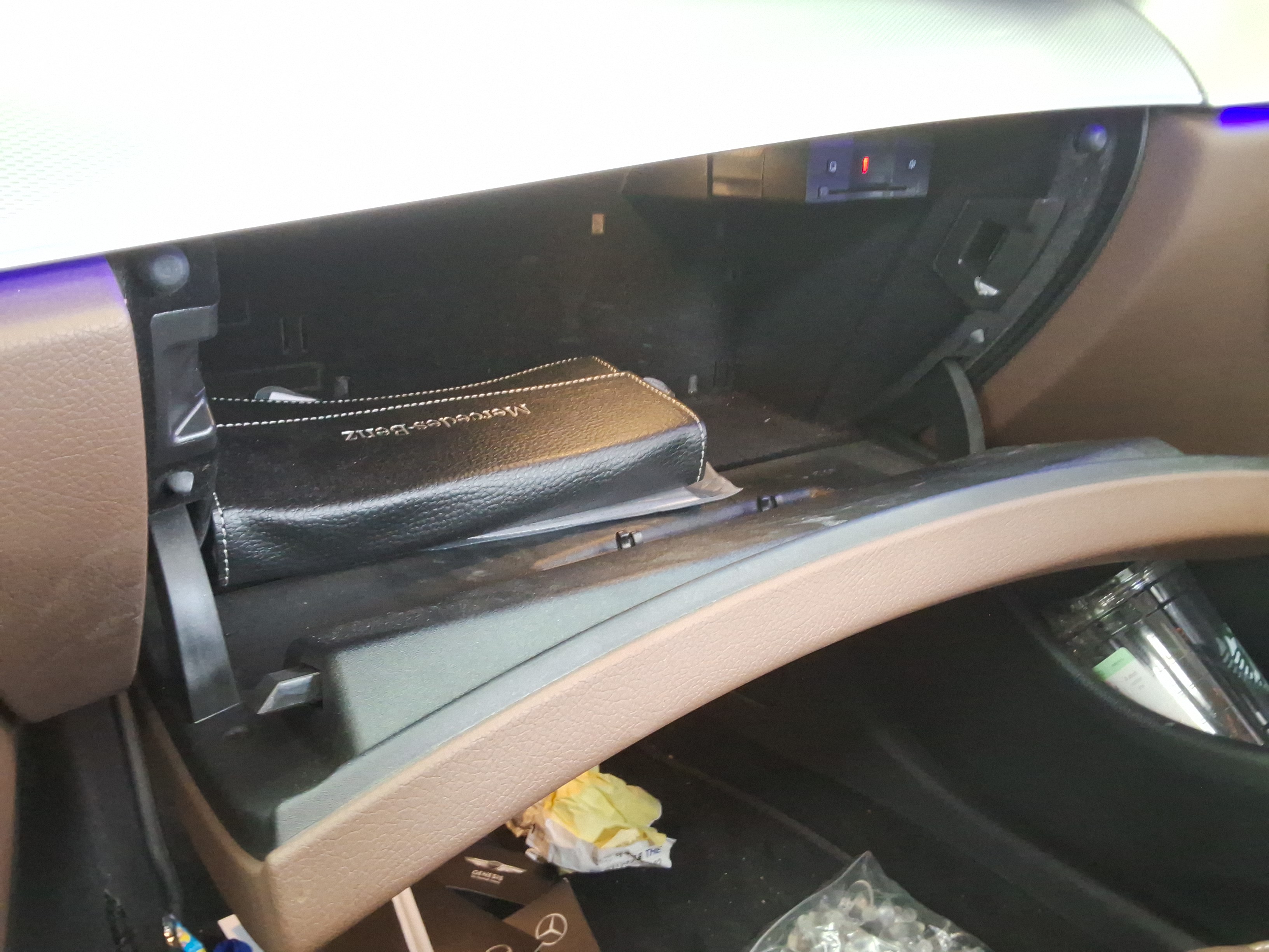 مرسيدس E-CLASS
