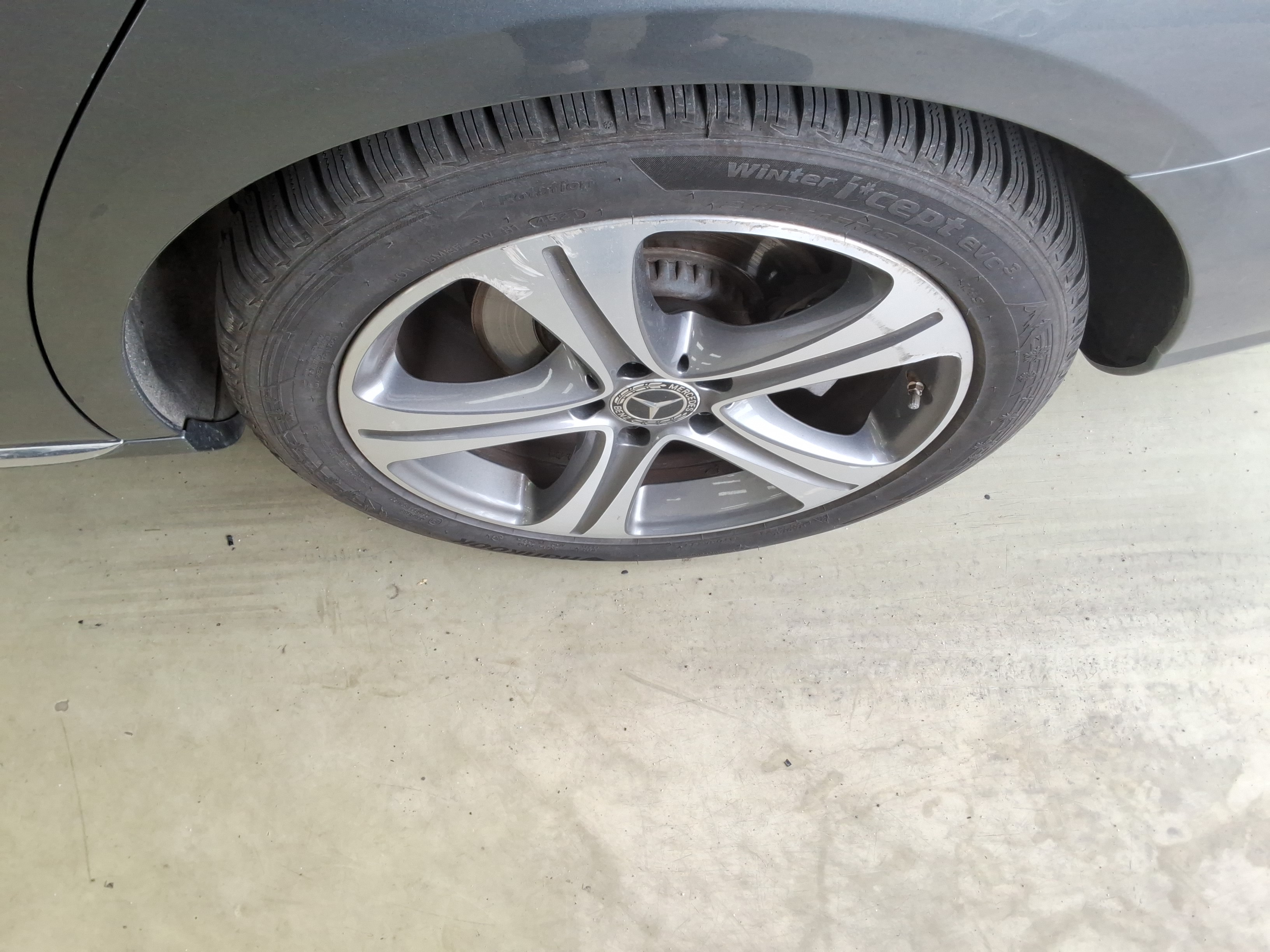مرسيدس E-CLASS