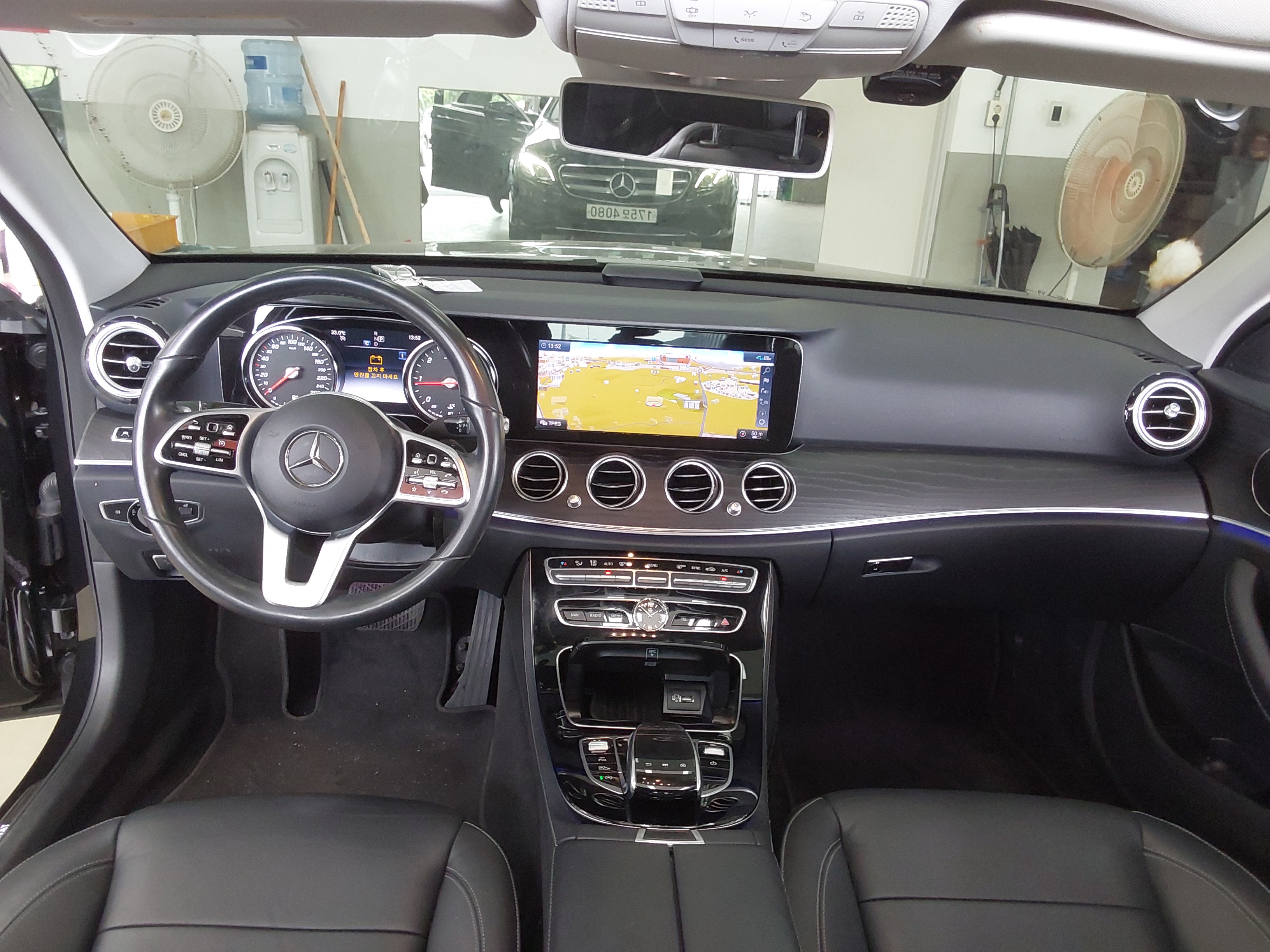 مرسيدس E-CLASS