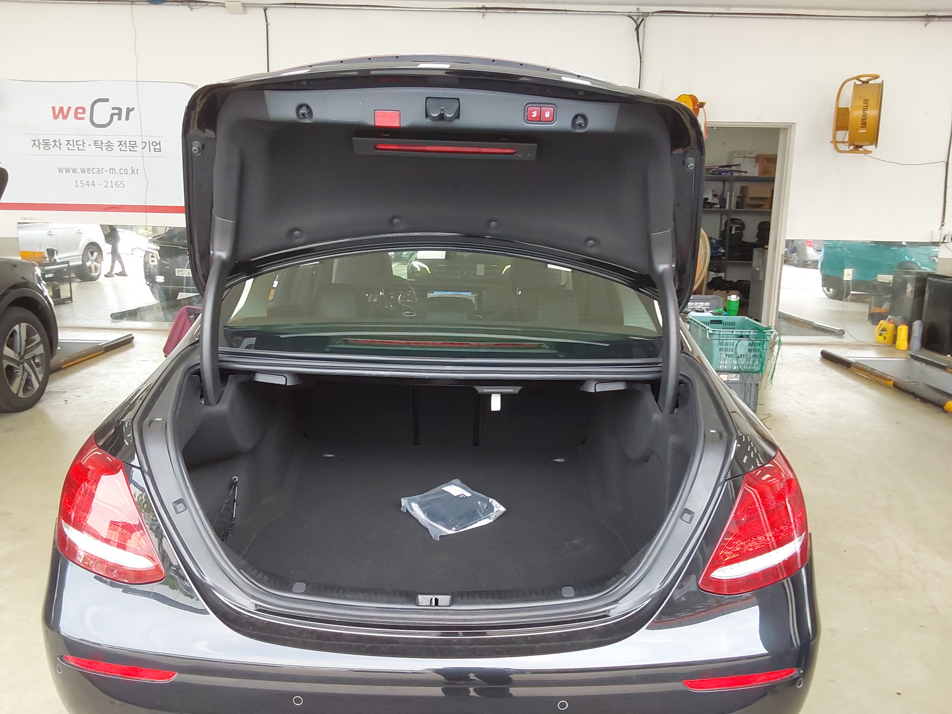 مرسيدس E-CLASS