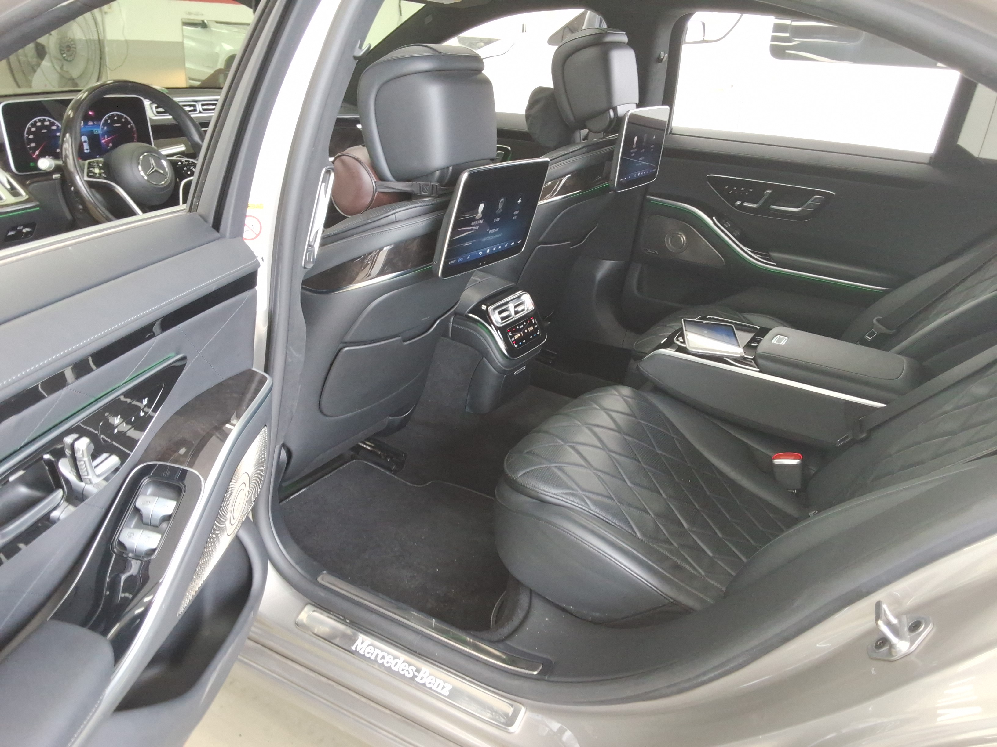 مرسيدس S-CLASS