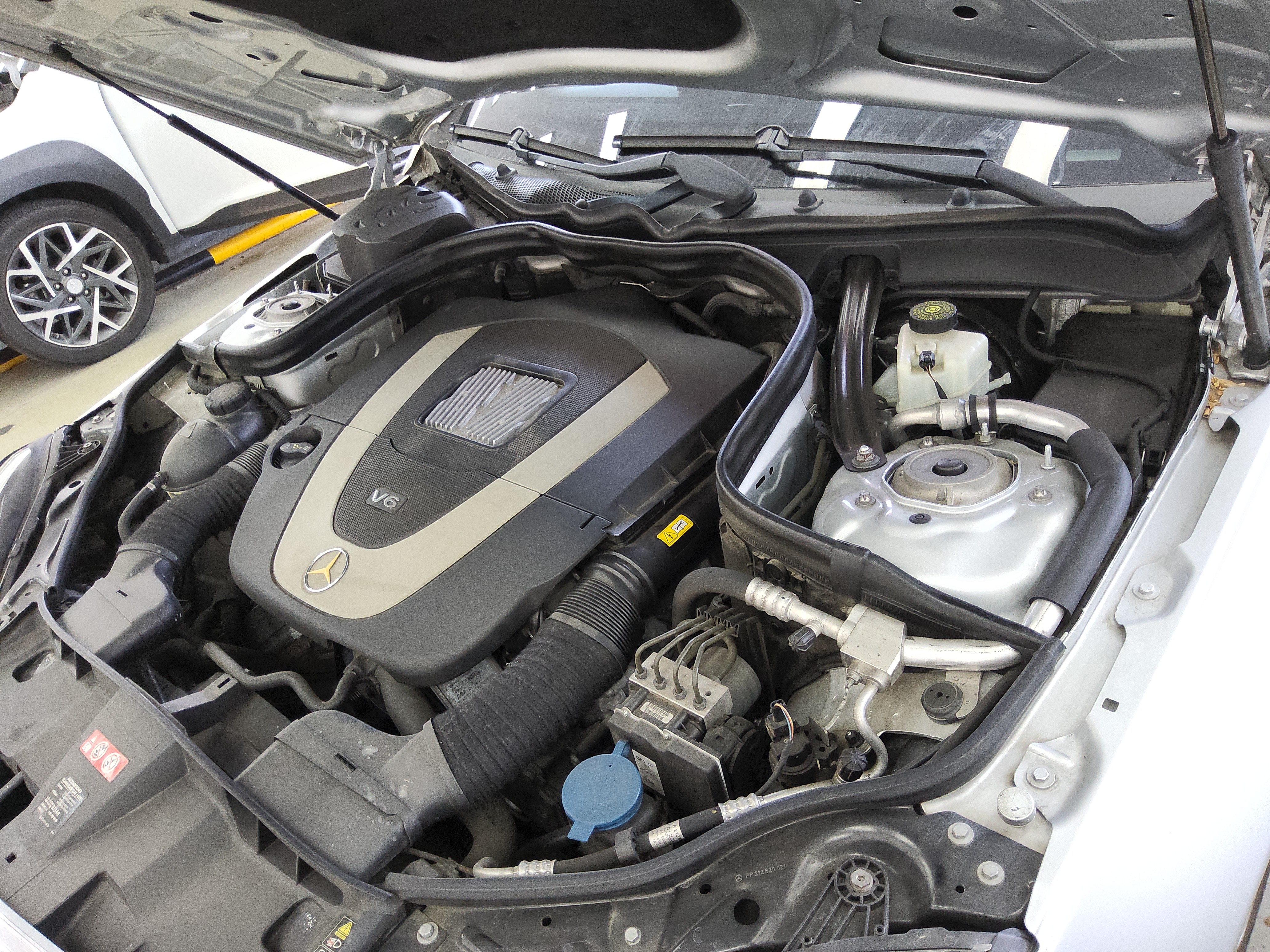 مرسيدس E-CLASS