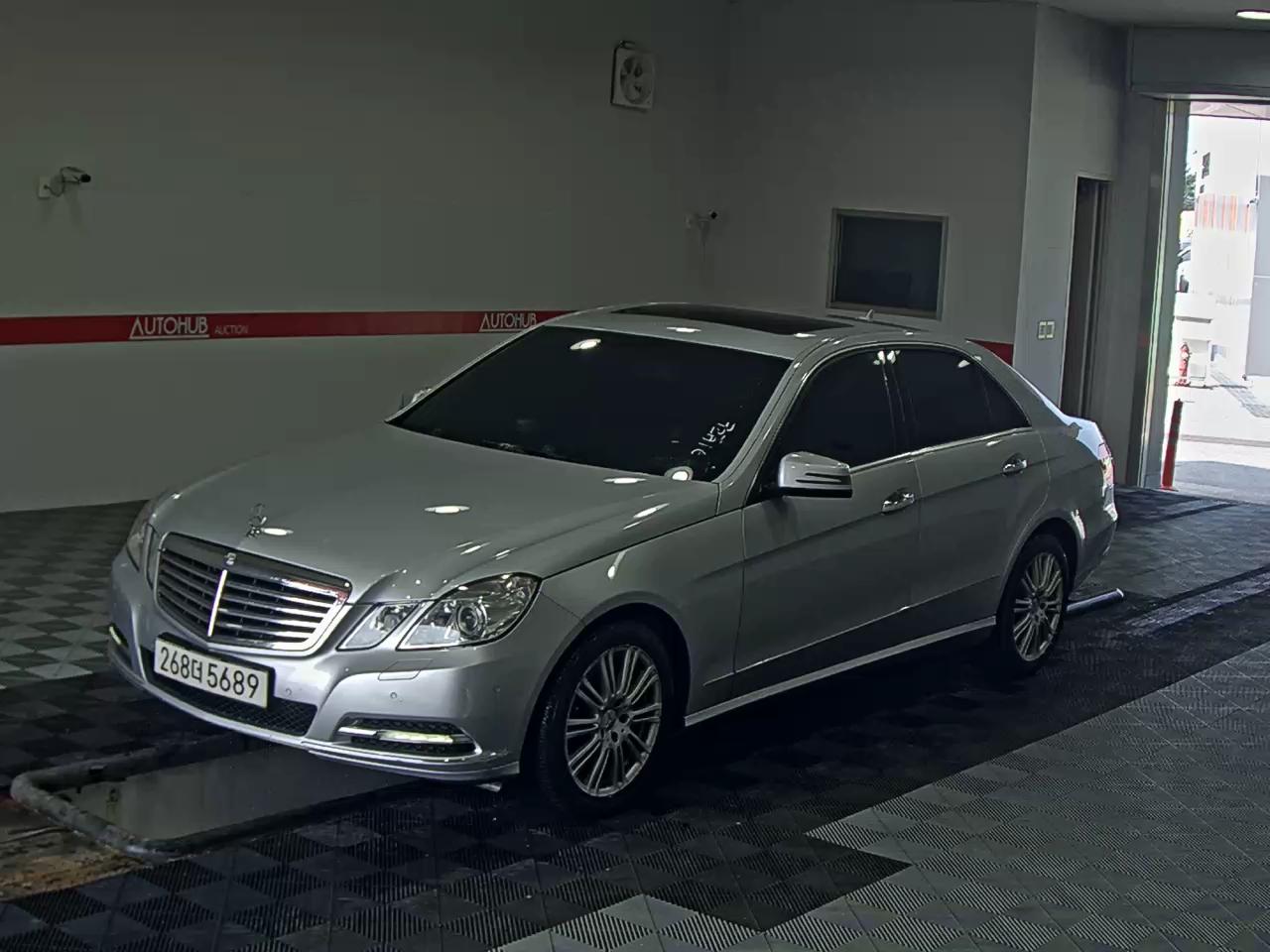 مرسيدس E-CLASS