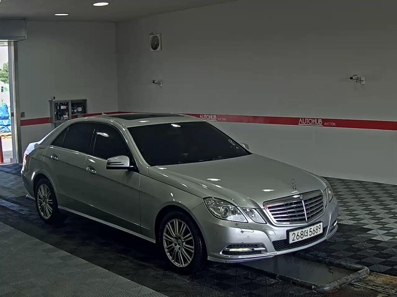 مرسيدس E-CLASS