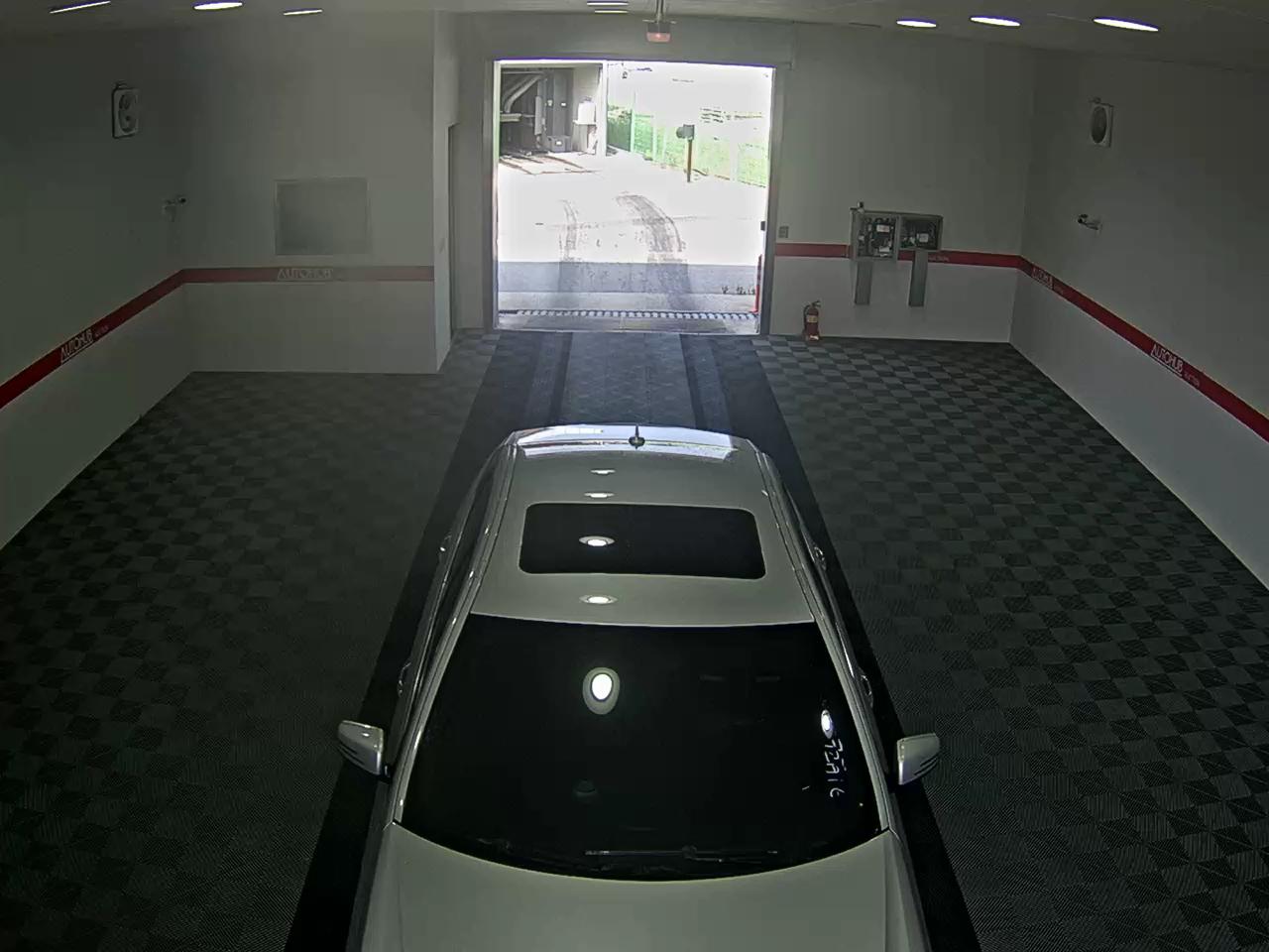 مرسيدس E-CLASS