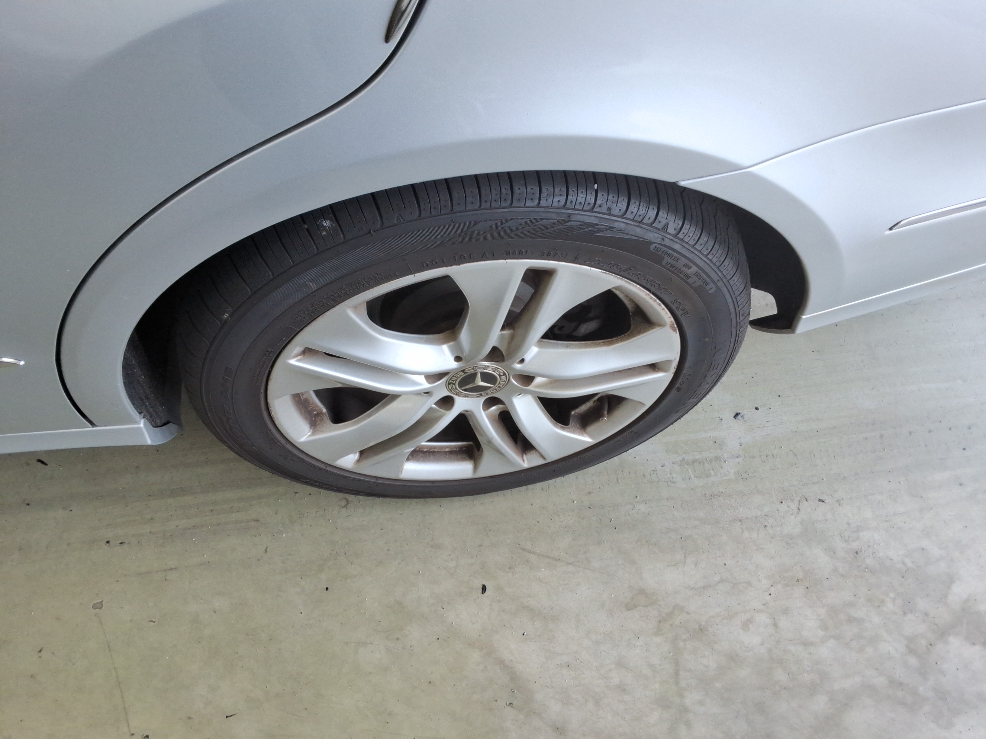 مرسيدس E-CLASS