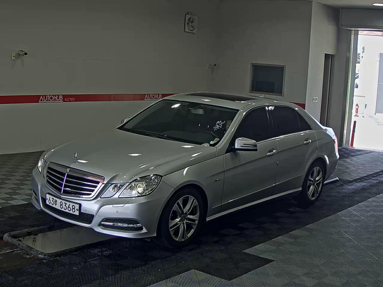 مرسيدس E-CLASS