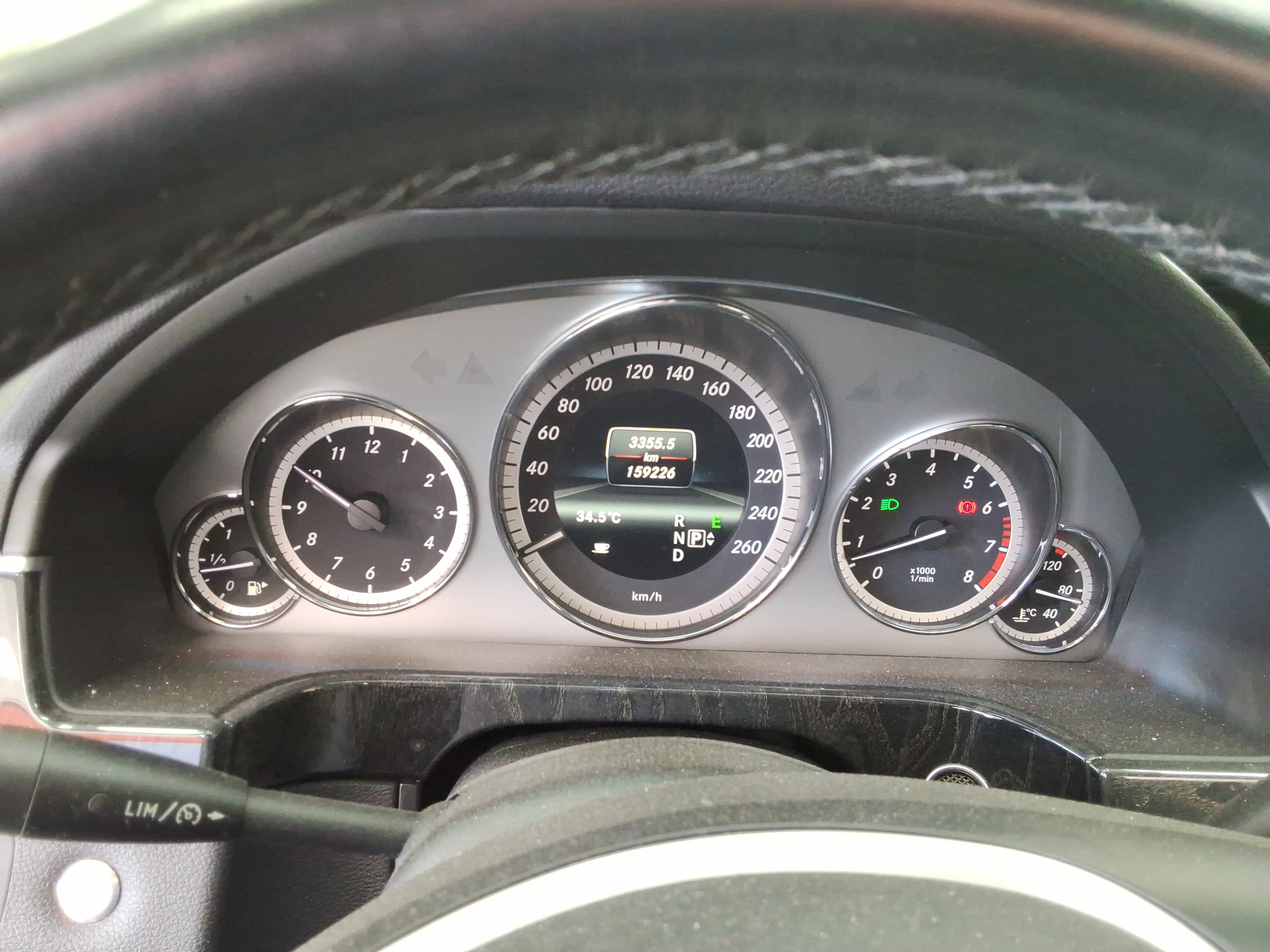 مرسيدس E-CLASS