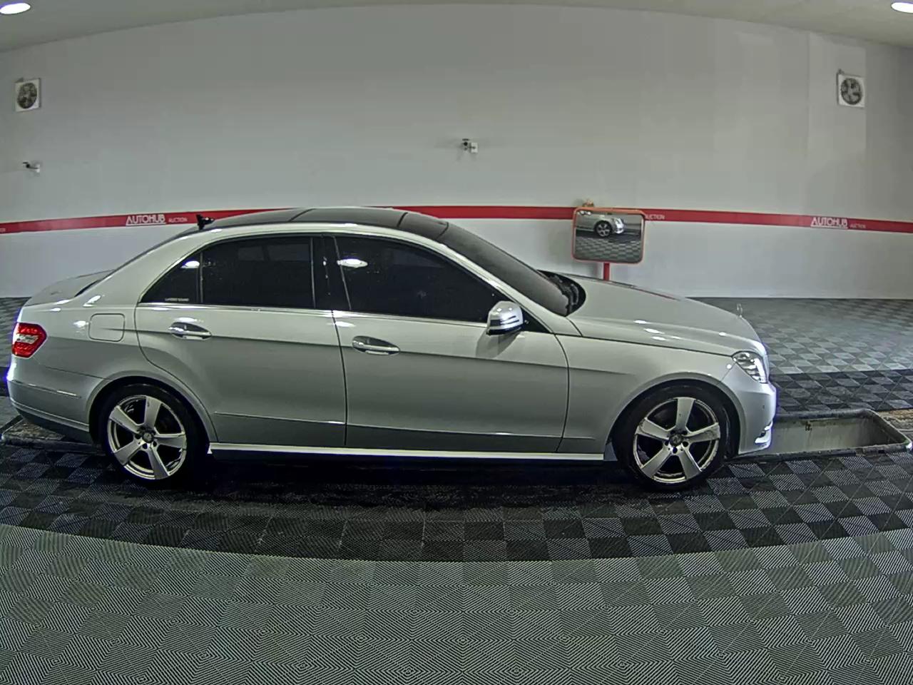 مرسيدس E-CLASS