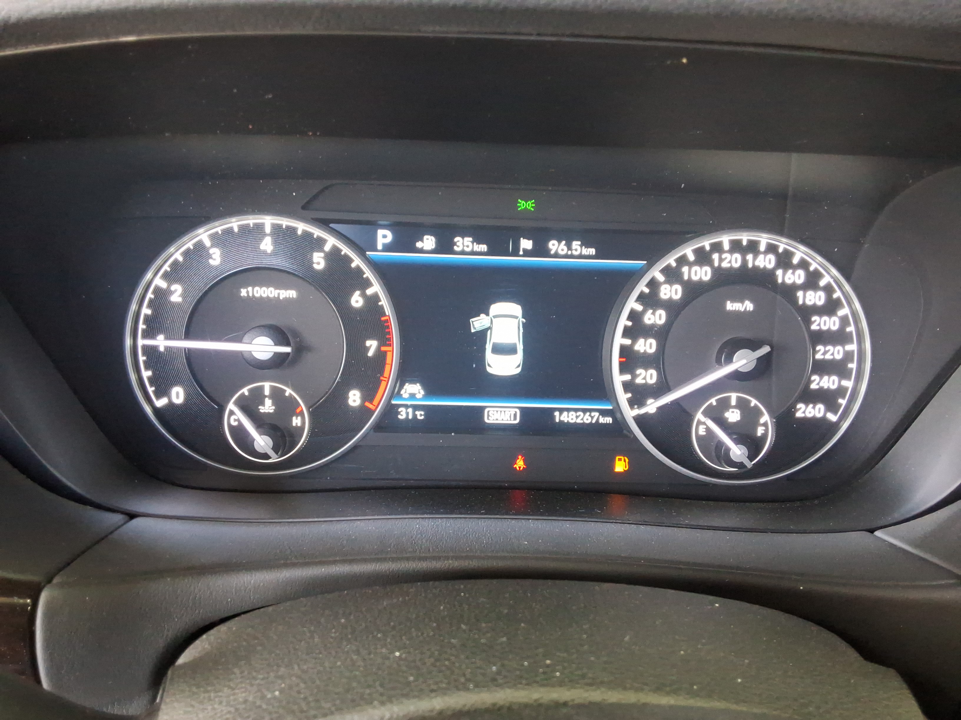 جينسس EQ900