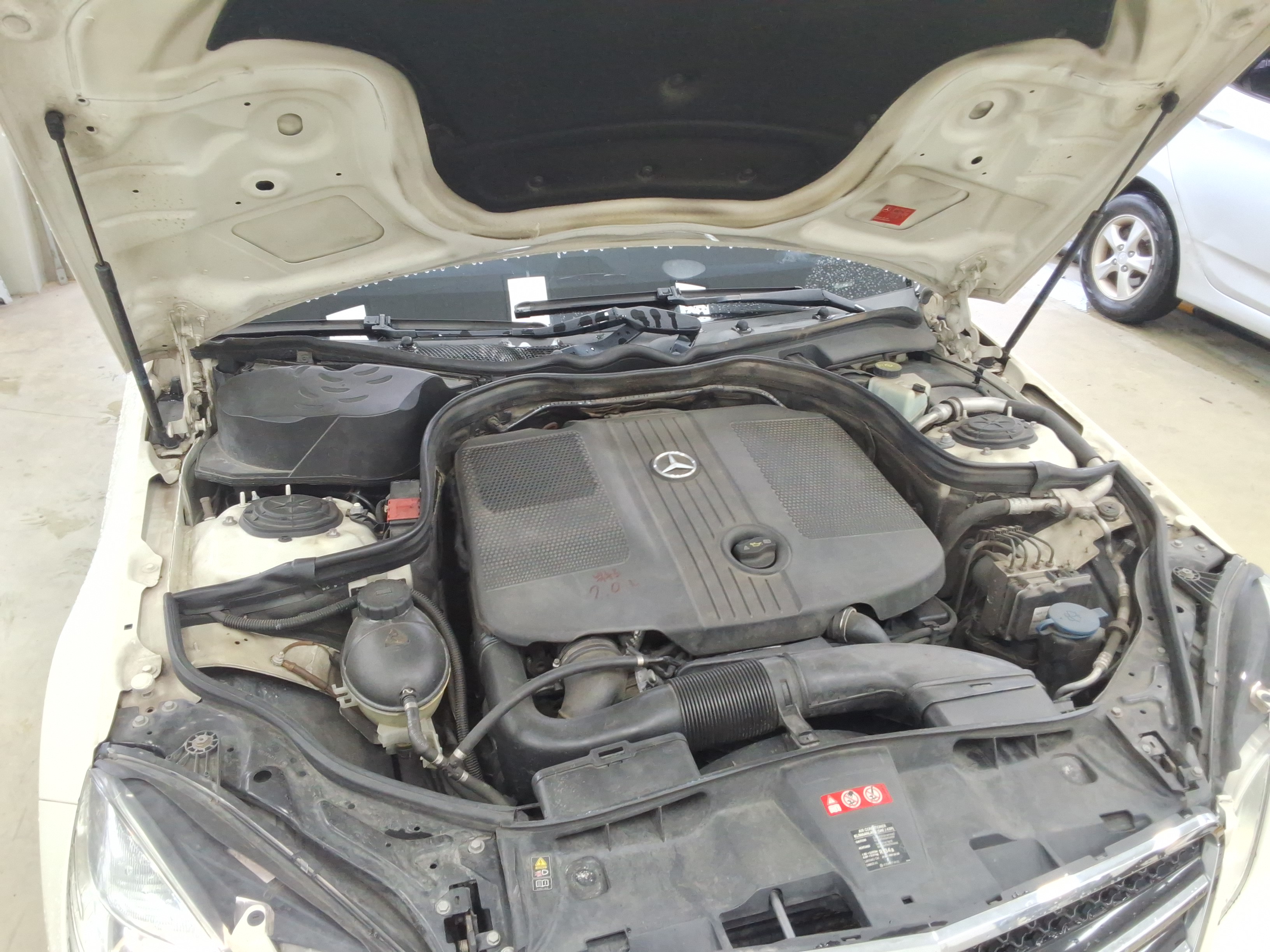 مرسيدس E-CLASS