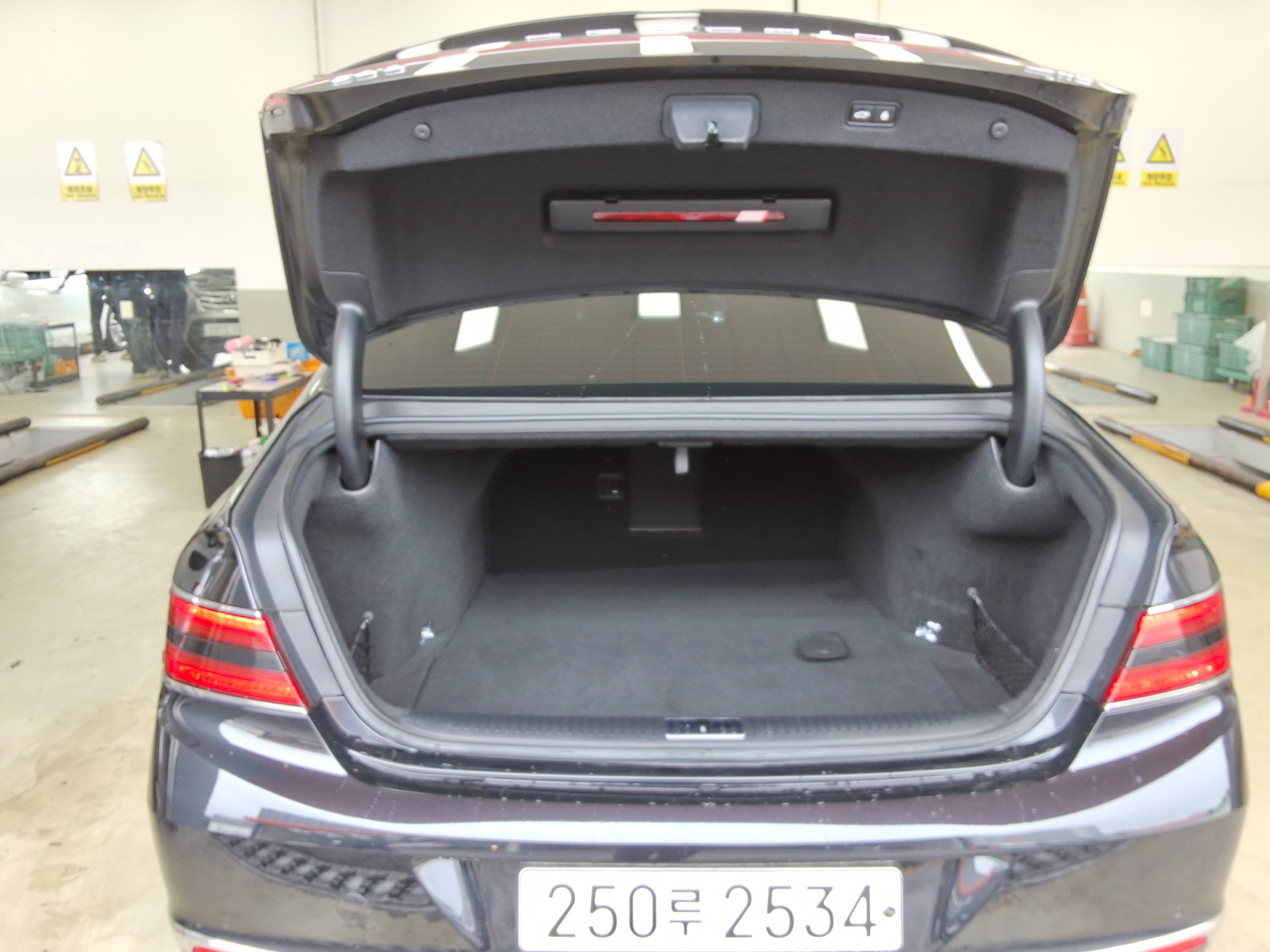 جينسس G90