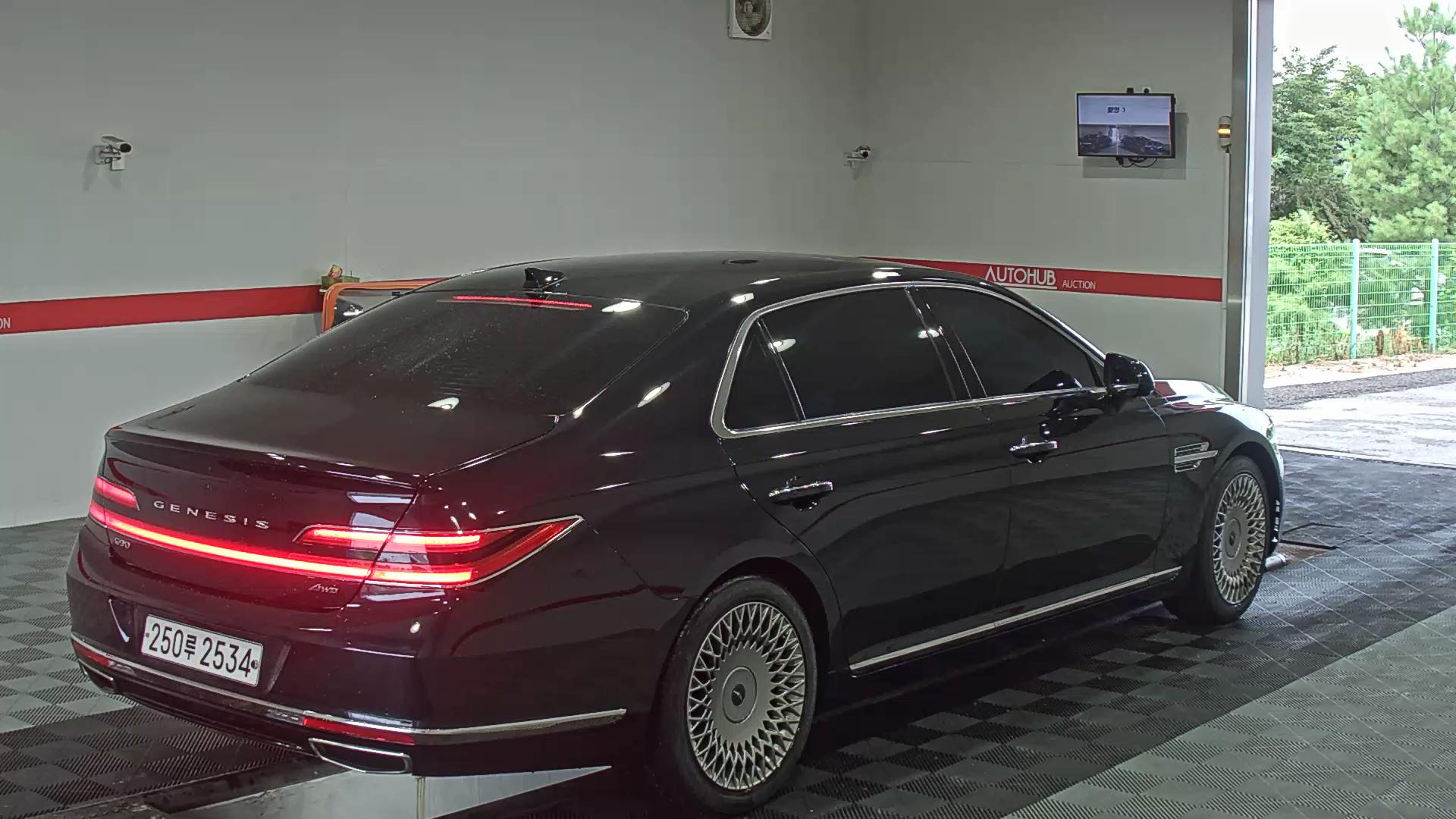 جينسس G90
