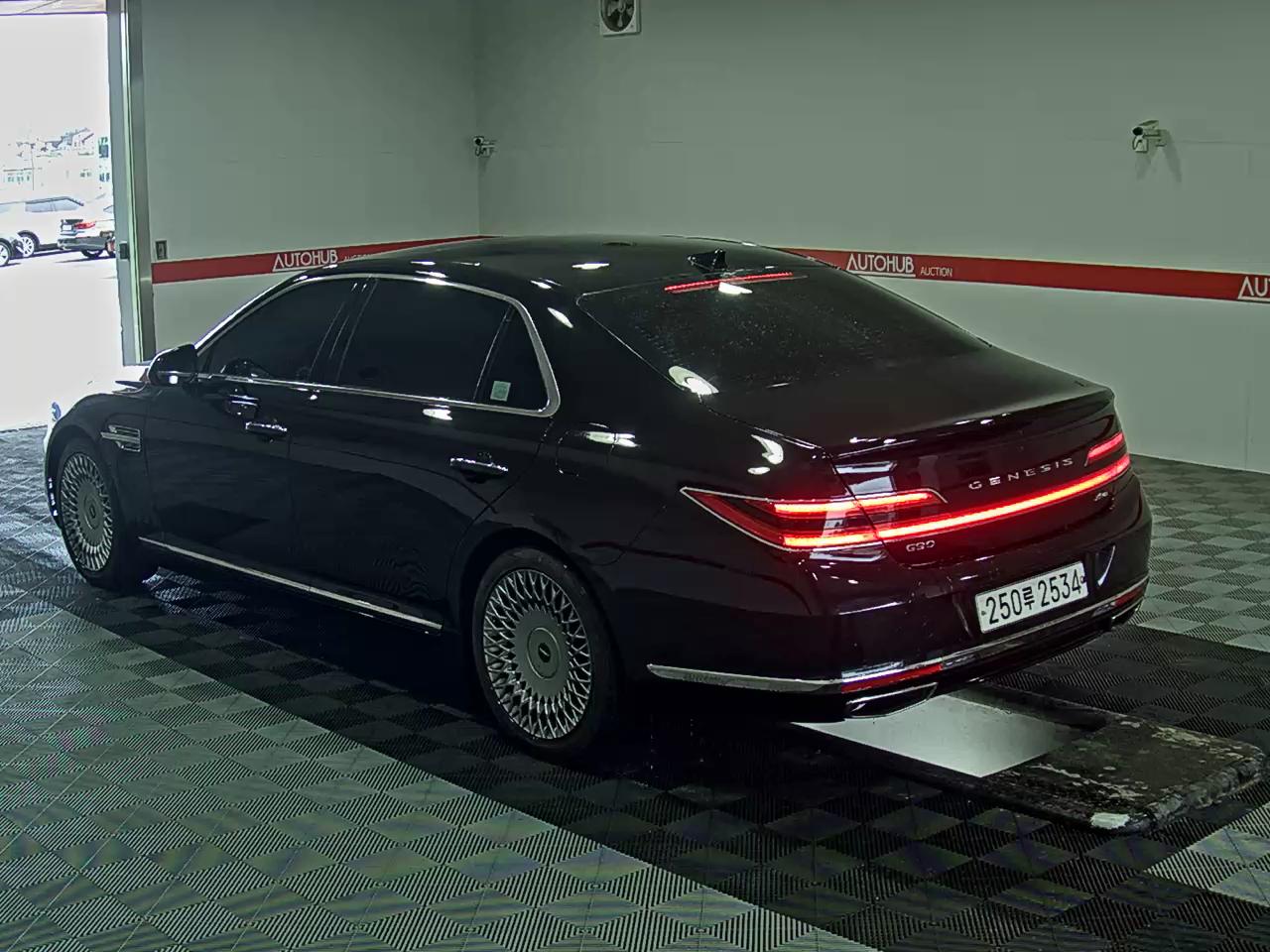 جينسس G90