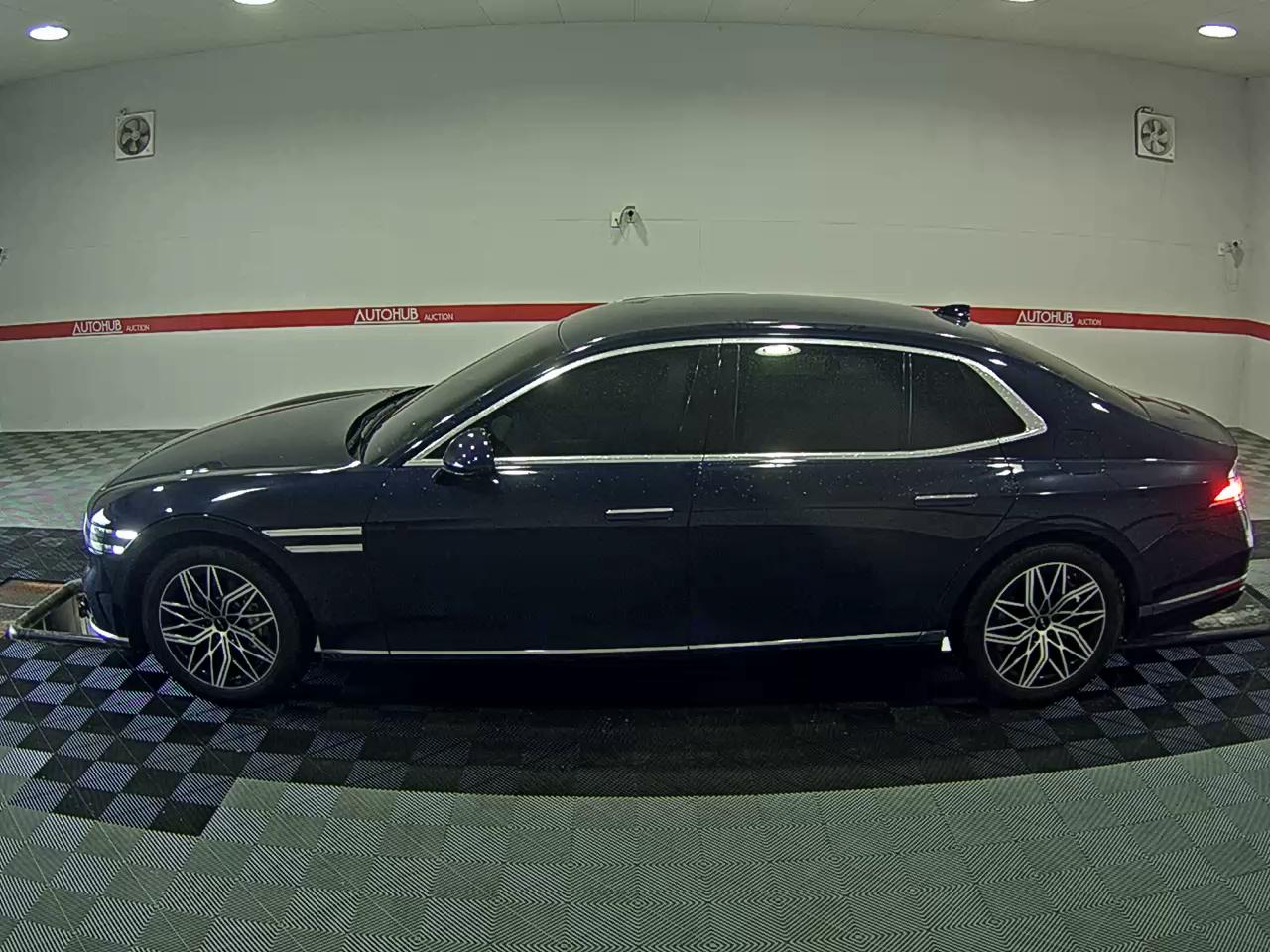 جينسس G90