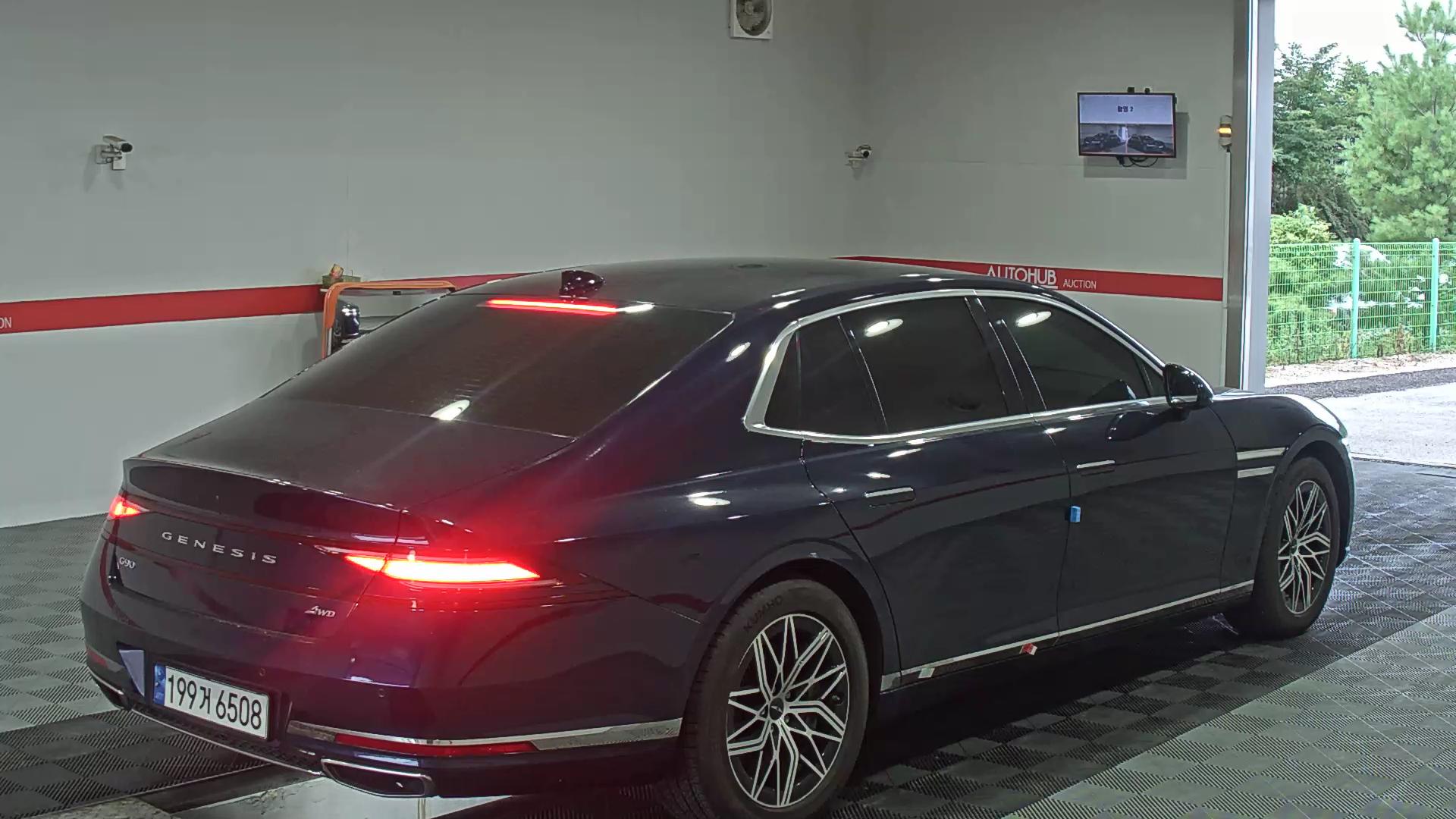 جينسس G90